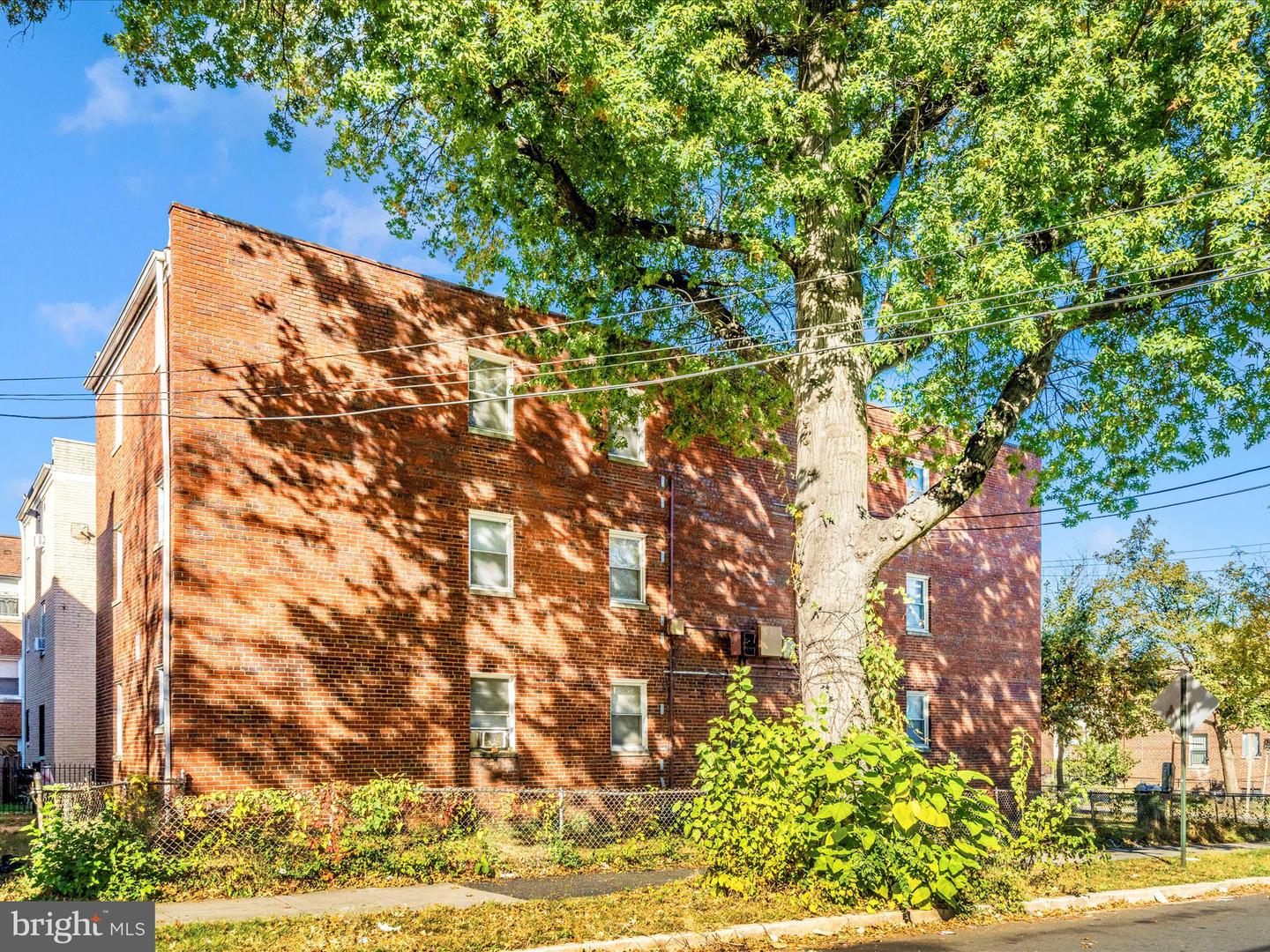 1745 T ST SE, WASHINGTON, District Of Columbia 20020, ,Land,For sale,1745 T ST SE,DCDC2229050 MLS # DCDC2229050