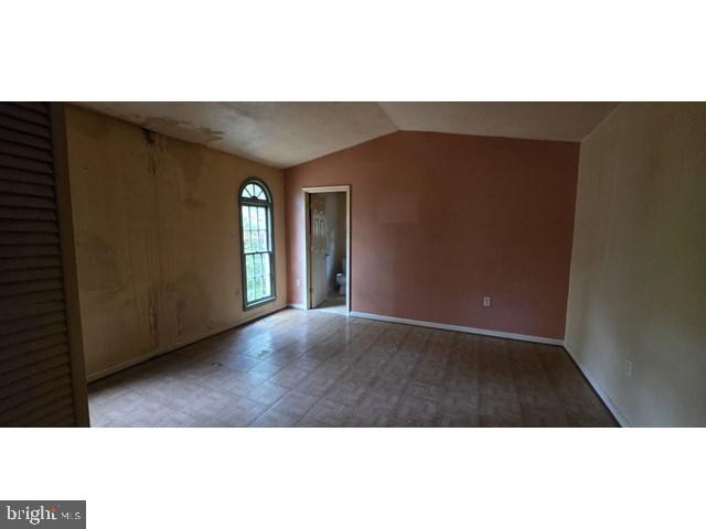 298 HONEY FARM LN, FRONT ROYAL, Virginia 22630, 2 Bedrooms Bedrooms, ,2 BathroomsBathrooms,Residential,For sale,298 HONEY FARM LN,VAWR2012646 MLS # VAWR2012646 298 HONEY FARM LN, FRONT ROYAL, Virginia 22630, 2 Bedrooms Bedrooms, ,2 BathroomsBathrooms,Residential,For sale,298 HONEY FARM LN,VAWR2012646 MLS # VAWR2012646