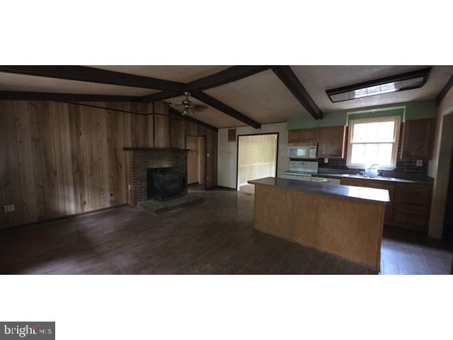 298 HONEY FARM LN, FRONT ROYAL, Virginia 22630, 2 Bedrooms Bedrooms, ,2 BathroomsBathrooms,Residential,For sale,298 HONEY FARM LN,VAWR2012646 MLS # VAWR2012646 298 HONEY FARM LN, FRONT ROYAL, Virginia 22630, 2 Bedrooms Bedrooms, ,2 BathroomsBathrooms,Residential,For sale,298 HONEY FARM LN,VAWR2012646 MLS # VAWR2012646