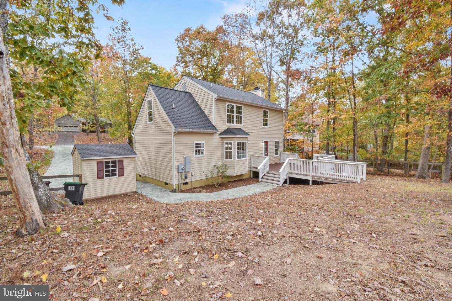 11 S BEARWOOD DR, PALMYRA, Virginia 22963, 3 Bedrooms Bedrooms, 6 Rooms Rooms,2 BathroomsBathrooms,Residential,For sale,11 S BEARWOOD DR,VAFN2000534 MLS # VAFN2000534 11 S BEARWOOD DR, PALMYRA, Virginia 22963, 3 Bedrooms Bedrooms, 6 Rooms Rooms,2 BathroomsBathrooms,Residential,For sale,11 S BEARWOOD DR,VAFN2000534 MLS # VAFN2000534