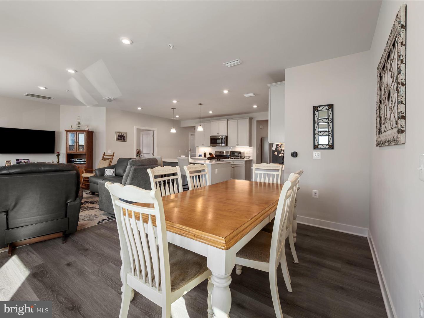 151 MCCORMICK CIR #201, WINCHESTER, Virginia 22602, 2 Bedrooms Bedrooms, ,2 BathroomsBathrooms,Residential,For sale,151 MCCORMICK CIR #201,VAFV2037732 MLS # VAFV2037732 151 MCCORMICK CIR #201, WINCHESTER, Virginia 22602, 2 Bedrooms Bedrooms, ,2 BathroomsBathrooms,Residential,For sale,151 MCCORMICK CIR #201,VAFV2037732 MLS # VAFV2037732