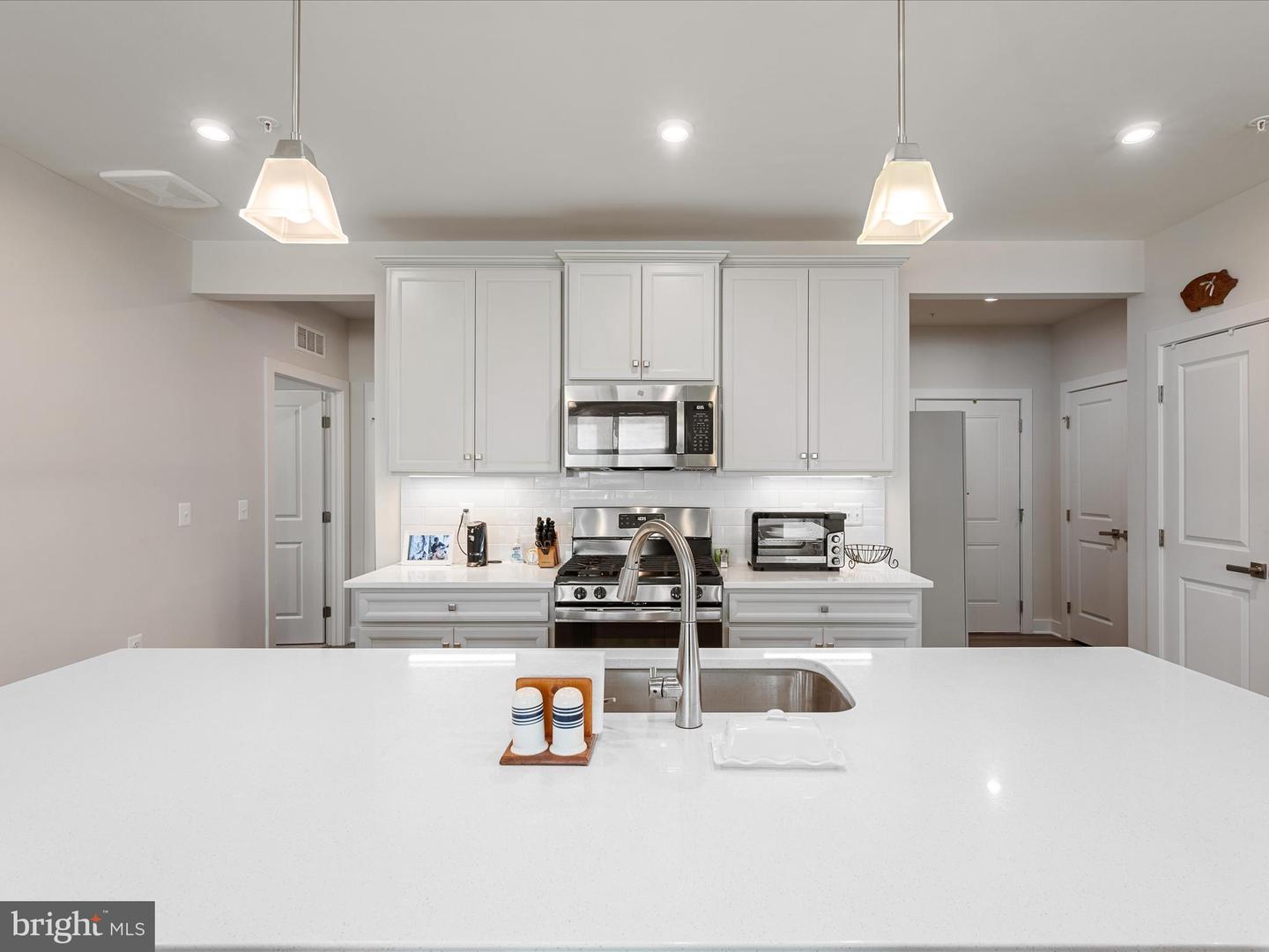 151 MCCORMICK CIR #201, WINCHESTER, Virginia 22602, 2 Bedrooms Bedrooms, ,2 BathroomsBathrooms,Residential,For sale,151 MCCORMICK CIR #201,VAFV2037732 MLS # VAFV2037732 151 MCCORMICK CIR #201, WINCHESTER, Virginia 22602, 2 Bedrooms Bedrooms, ,2 BathroomsBathrooms,Residential,For sale,151 MCCORMICK CIR #201,VAFV2037732 MLS # VAFV2037732