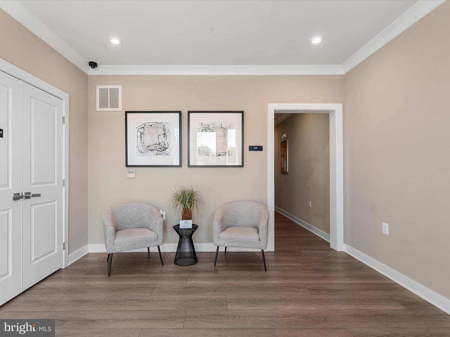 151 MCCORMICK CIR #201, WINCHESTER, Virginia 22602, 2 Bedrooms Bedrooms, ,2 BathroomsBathrooms,Residential,For sale,151 MCCORMICK CIR #201,VAFV2037732 MLS # VAFV2037732 151 MCCORMICK CIR #201, WINCHESTER, Virginia 22602, 2 Bedrooms Bedrooms, ,2 BathroomsBathrooms,Residential,For sale,151 MCCORMICK CIR #201,VAFV2037732 MLS # VAFV2037732