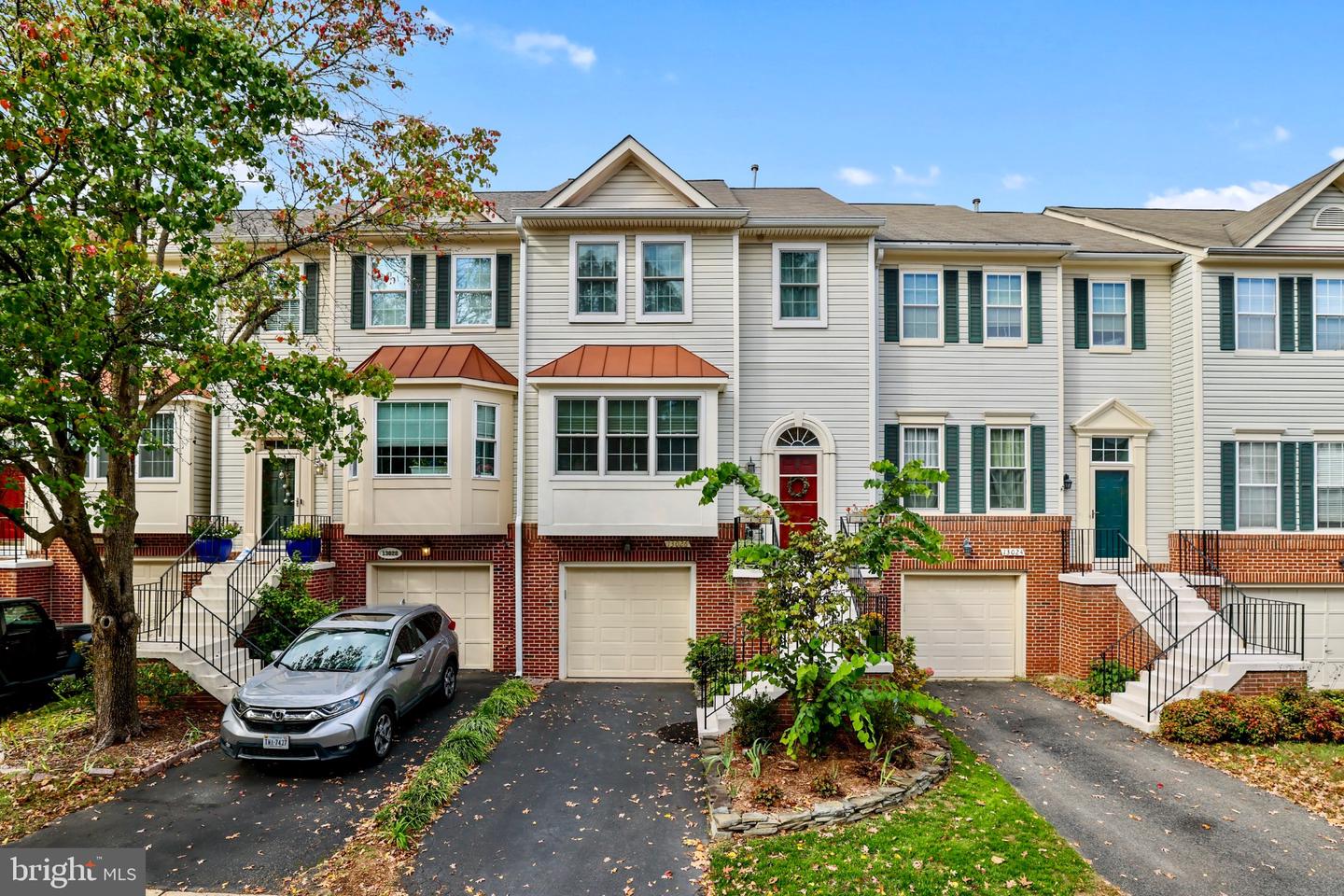 13026 COBBLE LN, CLIFTON, Virginia 20124, 3 Bedrooms Bedrooms, 16 Rooms Rooms,3 BathroomsBathrooms,Residential,For sale,13026 COBBLE LN,VAFX2276790 MLS # VAFX2276790 13026 COBBLE LN, CLIFTON, Virginia 20124, 3 Bedrooms Bedrooms, 16 Rooms Rooms,3 BathroomsBathrooms,Residential,For sale,13026 COBBLE LN,VAFX2276790 MLS # VAFX2276790