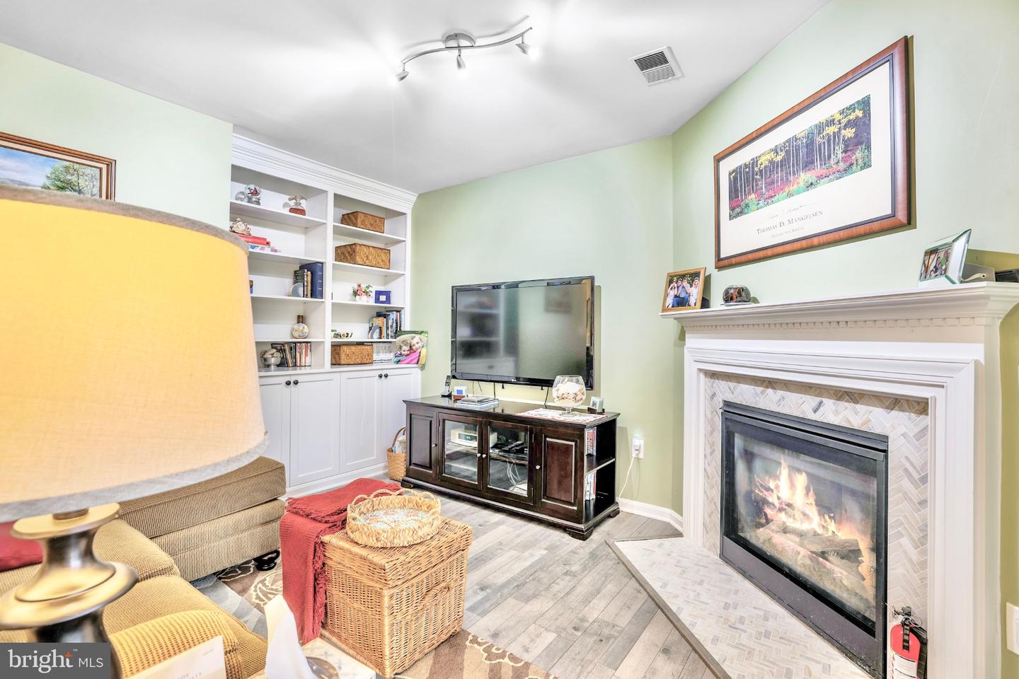 13026 COBBLE LN, CLIFTON, Virginia 20124, 3 Bedrooms Bedrooms, 16 Rooms Rooms,3 BathroomsBathrooms,Residential,For sale,13026 COBBLE LN,VAFX2276790 MLS # VAFX2276790 13026 COBBLE LN, CLIFTON, Virginia 20124, 3 Bedrooms Bedrooms, 16 Rooms Rooms,3 BathroomsBathrooms,Residential,For sale,13026 COBBLE LN,VAFX2276790 MLS # VAFX2276790