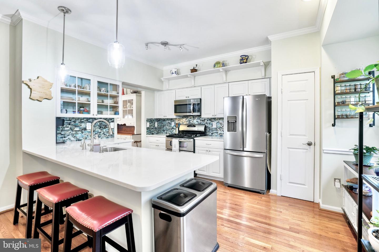 13026 COBBLE LN, CLIFTON, Virginia 20124, 3 Bedrooms Bedrooms, 16 Rooms Rooms,3 BathroomsBathrooms,Residential,For sale,13026 COBBLE LN,VAFX2276790 MLS # VAFX2276790 13026 COBBLE LN, CLIFTON, Virginia 20124, 3 Bedrooms Bedrooms, 16 Rooms Rooms,3 BathroomsBathrooms,Residential,For sale,13026 COBBLE LN,VAFX2276790 MLS # VAFX2276790