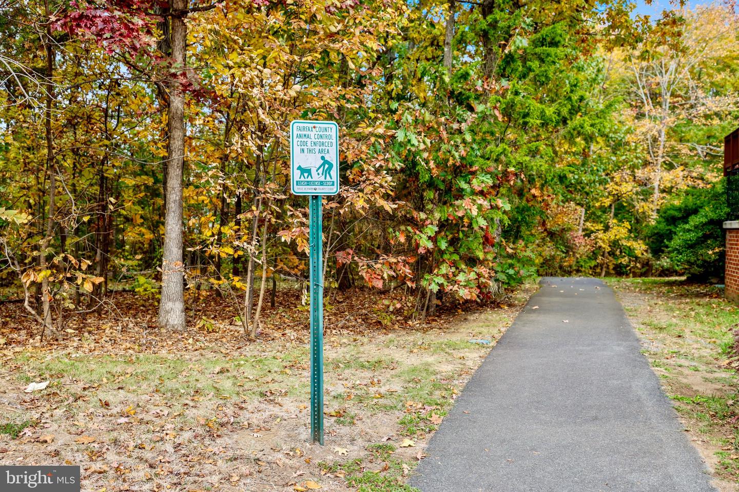 13026 COBBLE LN, CLIFTON, Virginia 20124, 3 Bedrooms Bedrooms, 16 Rooms Rooms,3 BathroomsBathrooms,Residential,For sale,13026 COBBLE LN,VAFX2276790 MLS # VAFX2276790 13026 COBBLE LN, CLIFTON, Virginia 20124, 3 Bedrooms Bedrooms, 16 Rooms Rooms,3 BathroomsBathrooms,Residential,For sale,13026 COBBLE LN,VAFX2276790 MLS # VAFX2276790