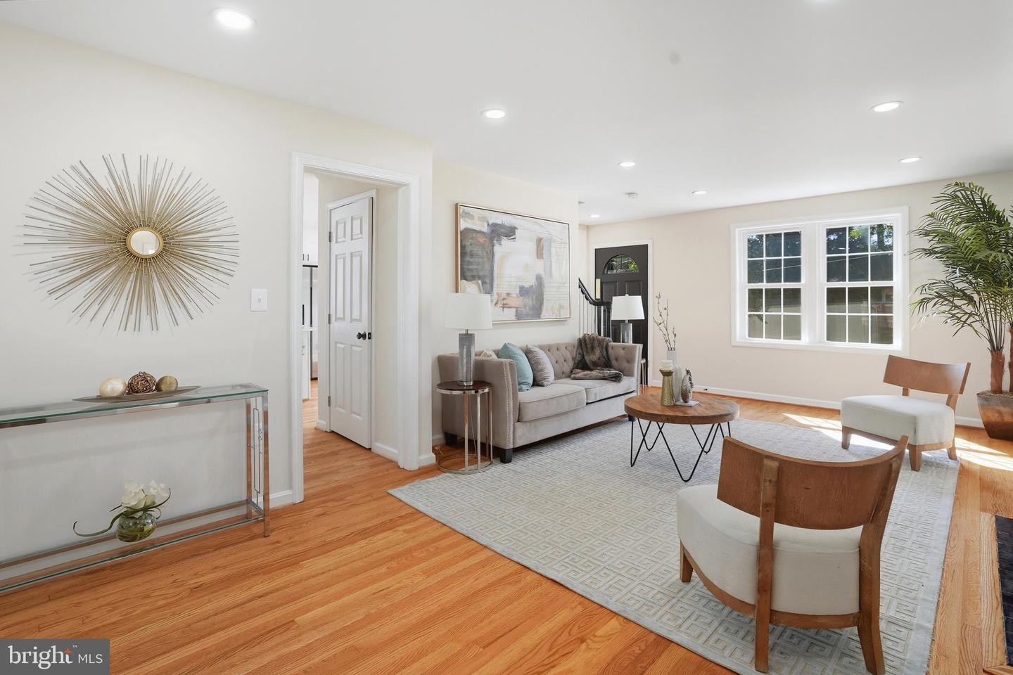 7406 MASONVILLE DR, ANNANDALE, Virginia 22003, 5 Bedrooms Bedrooms, ,3 BathroomsBathrooms,Residential,For sale,7406 MASONVILLE DR,VAFX2276800 MLS # VAFX2276800 7406 MASONVILLE DR, ANNANDALE, Virginia 22003, 5 Bedrooms Bedrooms, ,3 BathroomsBathrooms,Residential,For sale,7406 MASONVILLE DR,VAFX2276800 MLS # VAFX2276800