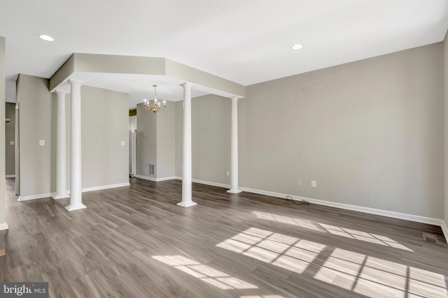 8706 PHIPPS FARM WAY, MANASSAS, Virginia 20109, 3 Bedrooms Bedrooms, ,2 BathroomsBathrooms,Residential,For sale,8706 PHIPPS FARM WAY,VAPW2106910 MLS # VAPW2106910 8706 PHIPPS FARM WAY, MANASSAS, Virginia 20109, 3 Bedrooms Bedrooms, ,2 BathroomsBathrooms,Residential,For sale,8706 PHIPPS FARM WAY,VAPW2106910 MLS # VAPW2106910