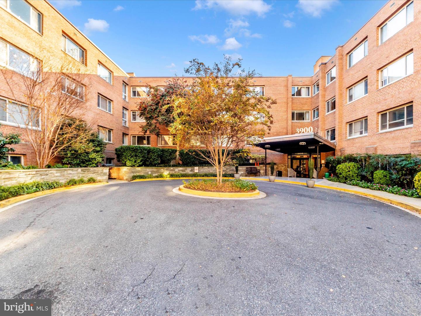 3900 TUNLAW RD NW #104, WASHINGTON, District Of Columbia 20007, 2 Bedrooms Bedrooms, ,1 BathroomBathrooms,Residential,For sale,3900 TUNLAW RD NW #104,DCDC2229490 MLS # DCDC2229490 3900 TUNLAW RD NW #104, WASHINGTON, District Of Columbia 20007, 2 Bedrooms Bedrooms, ,1 BathroomBathrooms,Residential,For sale,3900 TUNLAW RD NW #104,DCDC2229490 MLS # DCDC2229490