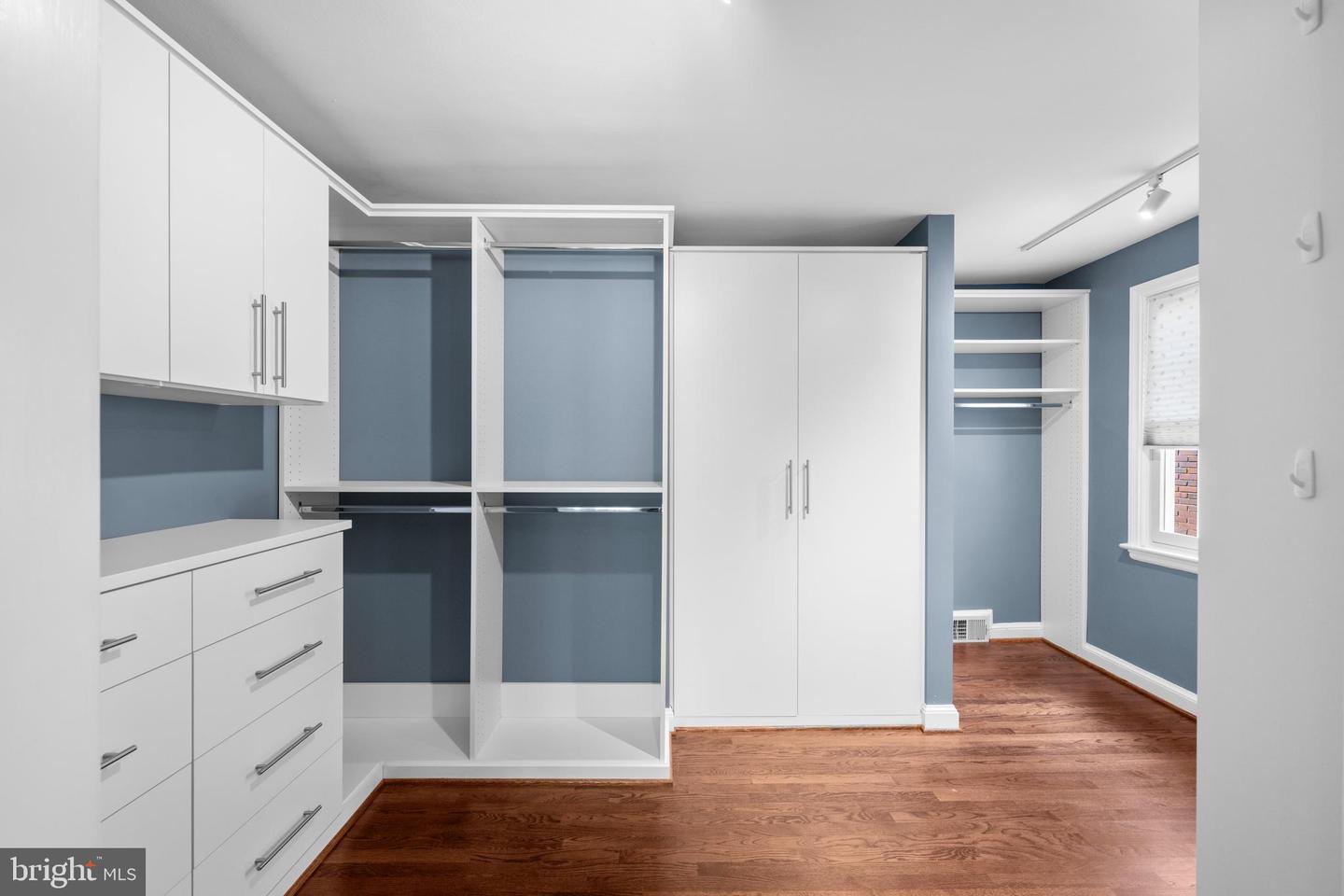 3915 47TH ST NW, WASHINGTON, District Of Columbia 20016, 3 Bedrooms Bedrooms, ,3 BathroomsBathrooms,Residential,For sale,3915 47TH ST NW,DCDC2229492 MLS # DCDC2229492