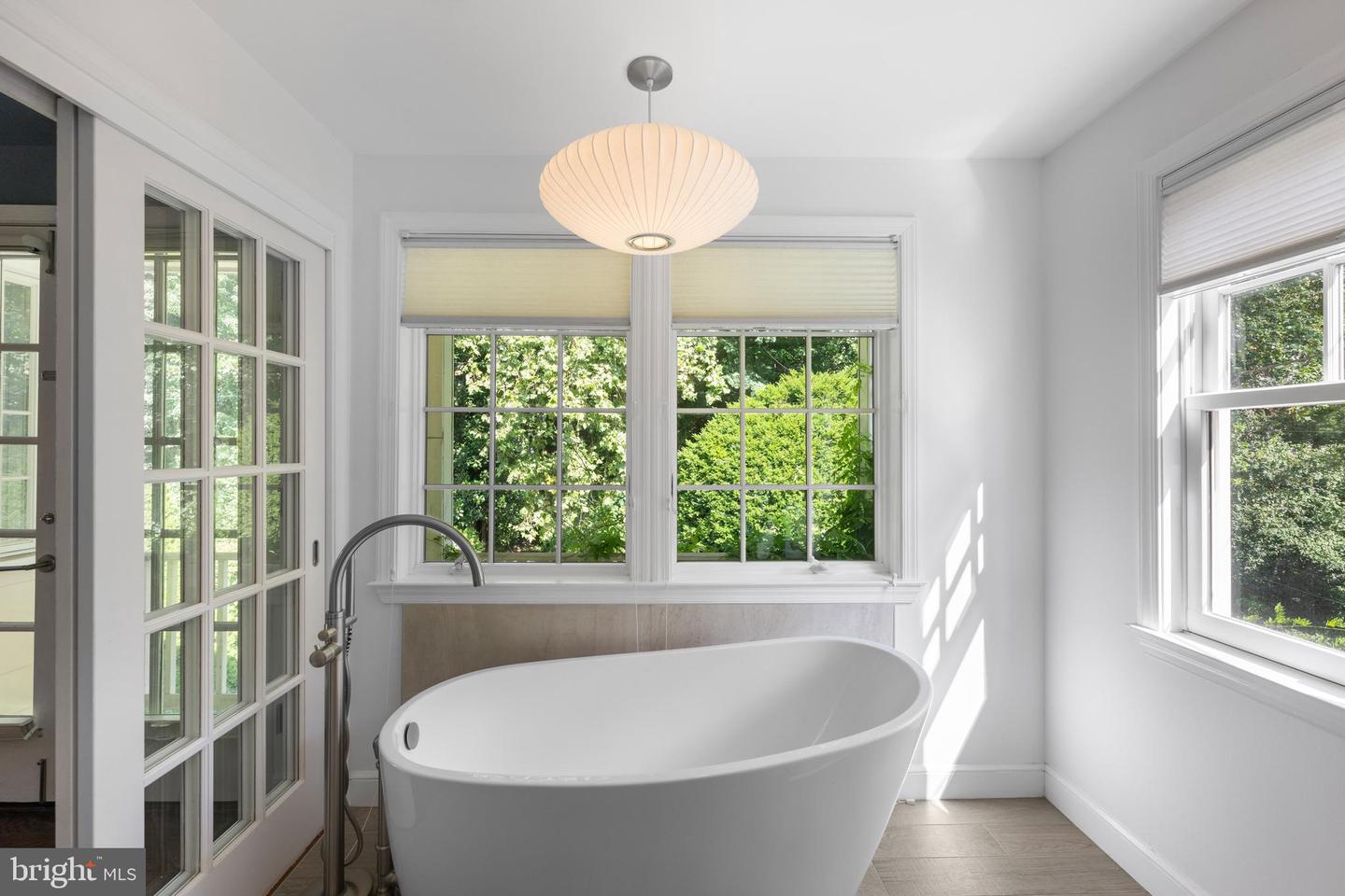 3915 47TH ST NW, WASHINGTON, District Of Columbia 20016, 3 Bedrooms Bedrooms, ,3 BathroomsBathrooms,Residential,For sale,3915 47TH ST NW,DCDC2229492 MLS # DCDC2229492