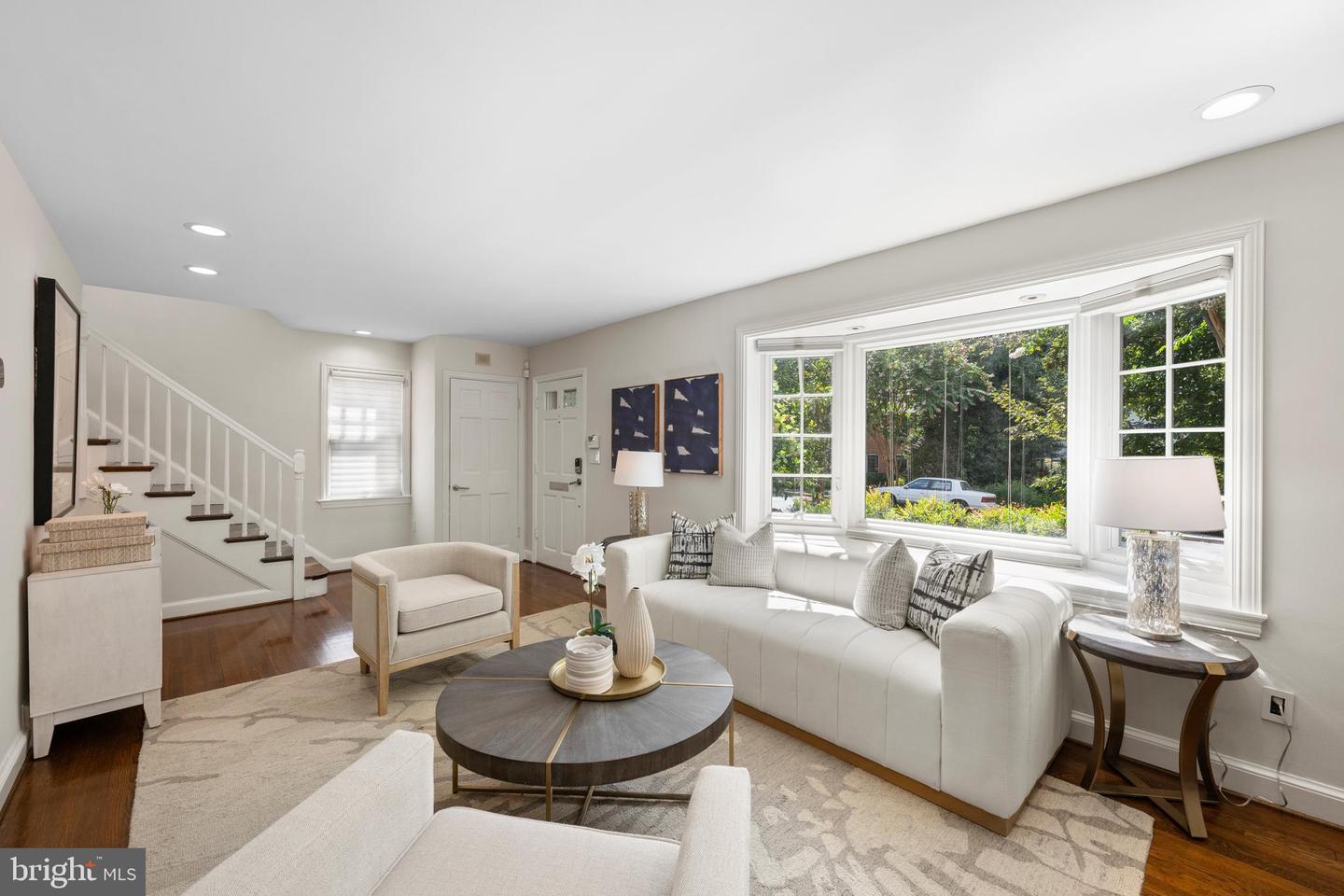 3915 47TH ST NW, WASHINGTON, District Of Columbia 20016, 3 Bedrooms Bedrooms, ,3 BathroomsBathrooms,Residential,For sale,3915 47TH ST NW,DCDC2229492 MLS # DCDC2229492