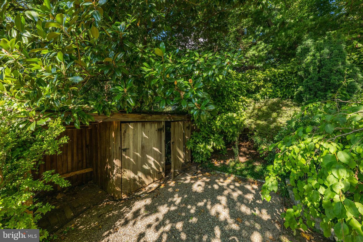 3915 47TH ST NW, WASHINGTON, District Of Columbia 20016, 3 Bedrooms Bedrooms, ,3 BathroomsBathrooms,Residential,For sale,3915 47TH ST NW,DCDC2229492 MLS # DCDC2229492