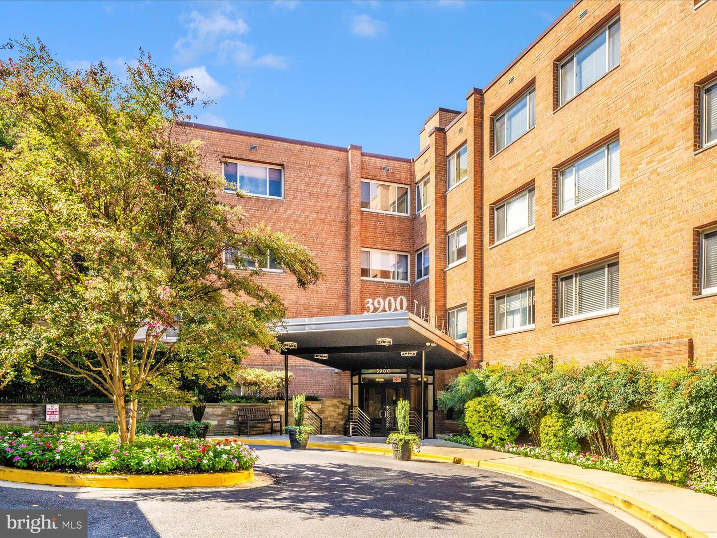 3900 TUNLAW RD NW #613, WASHINGTON, District Of Columbia 20007, 1 Bedroom Bedrooms, ,1 BathroomBathrooms,Residential,For sale,3900 TUNLAW RD NW #613,DCDC2229494 MLS # DCDC2229494 3900 TUNLAW RD NW #613, WASHINGTON, District Of Columbia 20007, 1 Bedroom Bedrooms, ,1 BathroomBathrooms,Residential,For sale,3900 TUNLAW RD NW #613,DCDC2229494 MLS # DCDC2229494