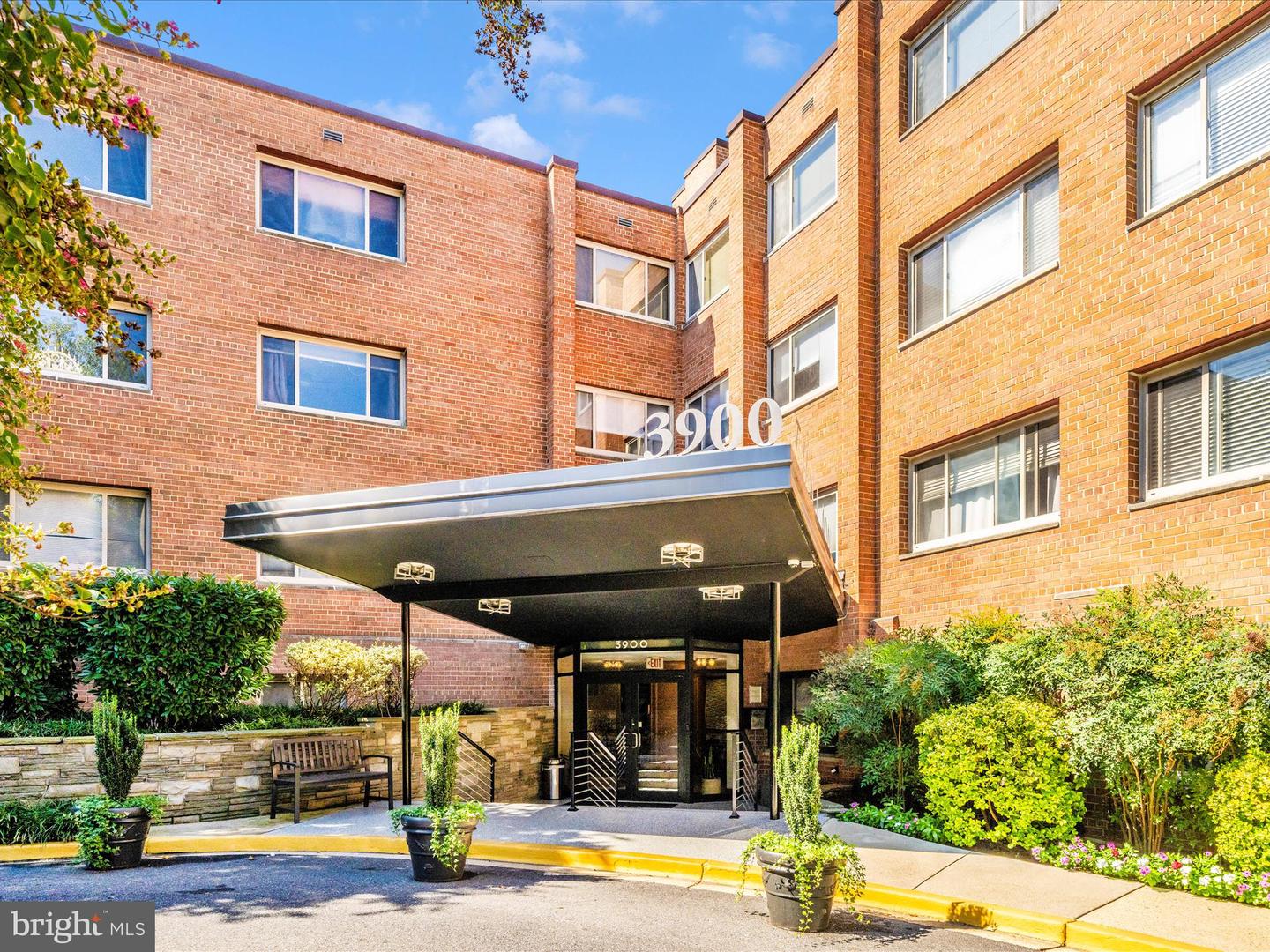 3900 TUNLAW RD NW #613, WASHINGTON, District Of Columbia 20007, 1 Bedroom Bedrooms, ,1 BathroomBathrooms,Residential,For sale,3900 TUNLAW RD NW #613,DCDC2229494 MLS # DCDC2229494 3900 TUNLAW RD NW #613, WASHINGTON, District Of Columbia 20007, 1 Bedroom Bedrooms, ,1 BathroomBathrooms,Residential,For sale,3900 TUNLAW RD NW #613,DCDC2229494 MLS # DCDC2229494