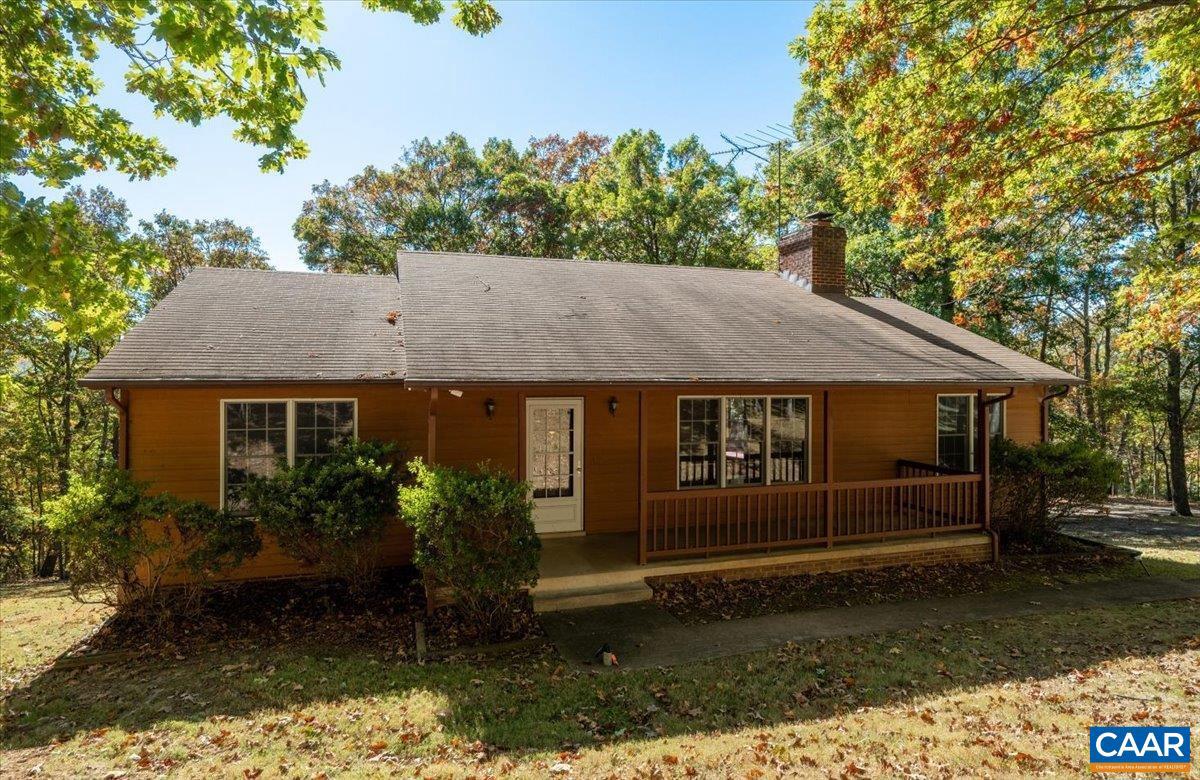 6112 CHESTNUT LN, GORDONSVILLE, Virginia 22942, 3 Bedrooms Bedrooms, ,2 BathroomsBathrooms,Residential,For sale,6112 CHESTNUT LN,670547 MLS # 670547 6112 CHESTNUT LN, GORDONSVILLE, Virginia 22942, 3 Bedrooms Bedrooms, ,2 BathroomsBathrooms,Residential,For sale,6112 CHESTNUT LN,670547 MLS # 670547