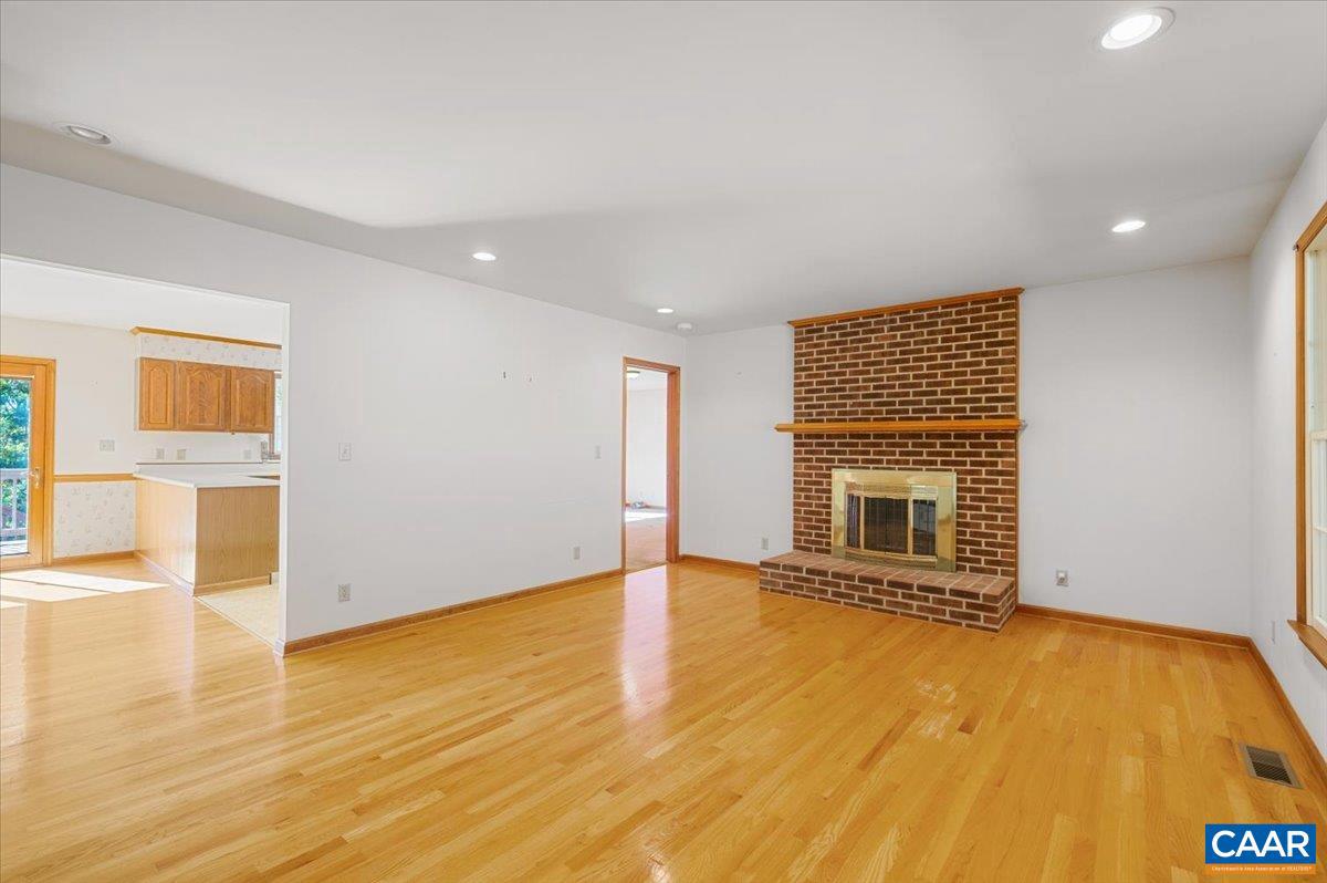 6112 CHESTNUT LN, GORDONSVILLE, Virginia 22942, 3 Bedrooms Bedrooms, ,2 BathroomsBathrooms,Residential,For sale,6112 CHESTNUT LN,670547 MLS # 670547 6112 CHESTNUT LN, GORDONSVILLE, Virginia 22942, 3 Bedrooms Bedrooms, ,2 BathroomsBathrooms,Residential,For sale,6112 CHESTNUT LN,670547 MLS # 670547