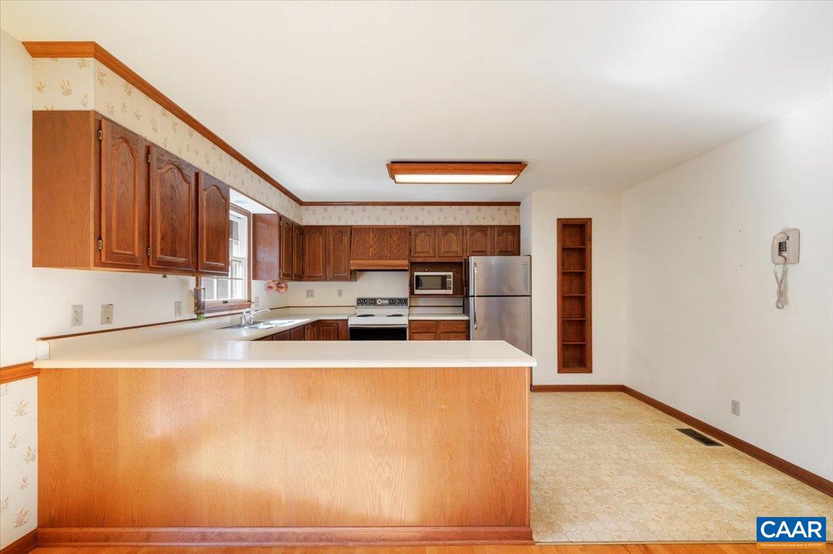 6112 CHESTNUT LN, GORDONSVILLE, Virginia 22942, 3 Bedrooms Bedrooms, ,2 BathroomsBathrooms,Residential,For sale,6112 CHESTNUT LN,670547 MLS # 670547 6112 CHESTNUT LN, GORDONSVILLE, Virginia 22942, 3 Bedrooms Bedrooms, ,2 BathroomsBathrooms,Residential,For sale,6112 CHESTNUT LN,670547 MLS # 670547