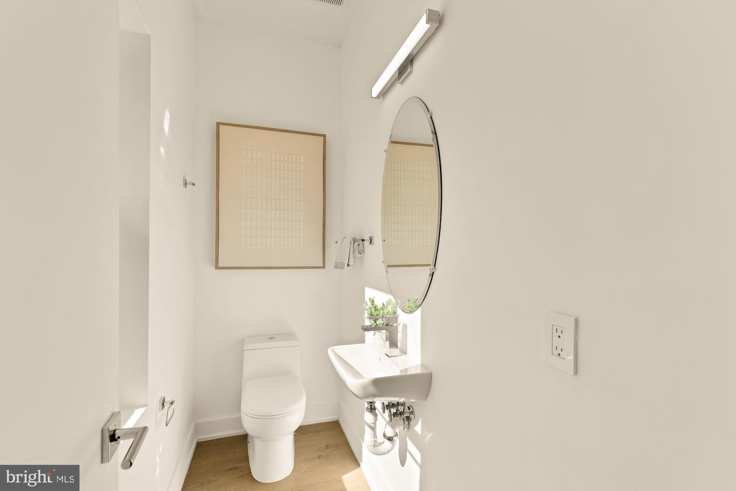 4017 DAVIS PL NW #8, WASHINGTON, District Of Columbia 20007, 2 Bedrooms Bedrooms, ,1 BathroomBathrooms,Residential,For sale,4017 DAVIS PL NW #8,DCDC2229512 MLS # DCDC2229512 4017 DAVIS PL NW #8, WASHINGTON, District Of Columbia 20007, 2 Bedrooms Bedrooms, ,1 BathroomBathrooms,Residential,For sale,4017 DAVIS PL NW #8,DCDC2229512 MLS # DCDC2229512