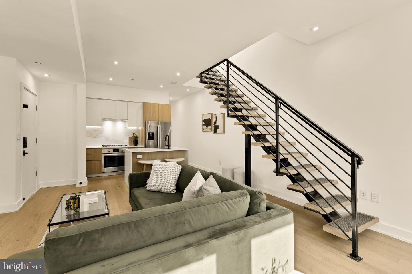 4017 DAVIS PL NW #8, WASHINGTON, District Of Columbia 20007, 2 Bedrooms Bedrooms, ,1 BathroomBathrooms,Residential,For sale,4017 DAVIS PL NW #8,DCDC2229512 MLS # DCDC2229512 4017 DAVIS PL NW #8, WASHINGTON, District Of Columbia 20007, 2 Bedrooms Bedrooms, ,1 BathroomBathrooms,Residential,For sale,4017 DAVIS PL NW #8,DCDC2229512 MLS # DCDC2229512