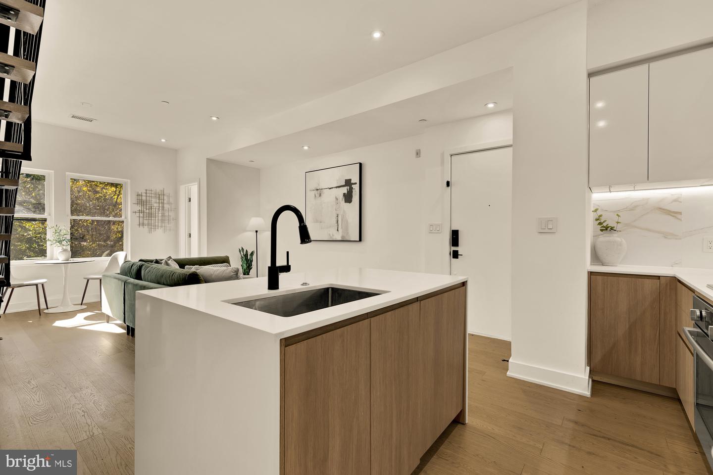 4017 DAVIS PL NW #8, WASHINGTON, District Of Columbia 20007, 2 Bedrooms Bedrooms, ,1 BathroomBathrooms,Residential,For sale,4017 DAVIS PL NW #8,DCDC2229512 MLS # DCDC2229512 4017 DAVIS PL NW #8, WASHINGTON, District Of Columbia 20007, 2 Bedrooms Bedrooms, ,1 BathroomBathrooms,Residential,For sale,4017 DAVIS PL NW #8,DCDC2229512 MLS # DCDC2229512