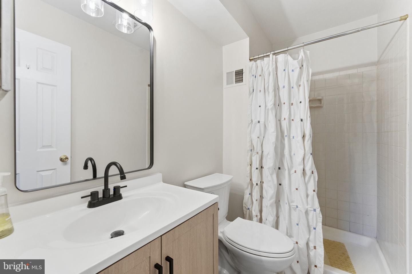 14435 SALISBURY PLAIN CT, CENTREVILLE, Virginia 20120, 2 Bedrooms Bedrooms, ,2 BathroomsBathrooms,Residential,For sale,14435 SALISBURY PLAIN CT,VAFX2276842 MLS # VAFX2276842 14435 SALISBURY PLAIN CT, CENTREVILLE, Virginia 20120, 2 Bedrooms Bedrooms, ,2 BathroomsBathrooms,Residential,For sale,14435 SALISBURY PLAIN CT,VAFX2276842 MLS # VAFX2276842