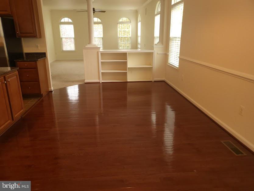 10224 FOUNTAIN CIR, MANASSAS, Virginia 20110, 3 Bedrooms Bedrooms, ,2 BathroomsBathrooms,Residential,For sale,10224 FOUNTAIN CIR,VAMN2009592 MLS # VAMN2009592 10224 FOUNTAIN CIR, MANASSAS, Virginia 20110, 3 Bedrooms Bedrooms, ,2 BathroomsBathrooms,Residential,For sale,10224 FOUNTAIN CIR,VAMN2009592 MLS # VAMN2009592