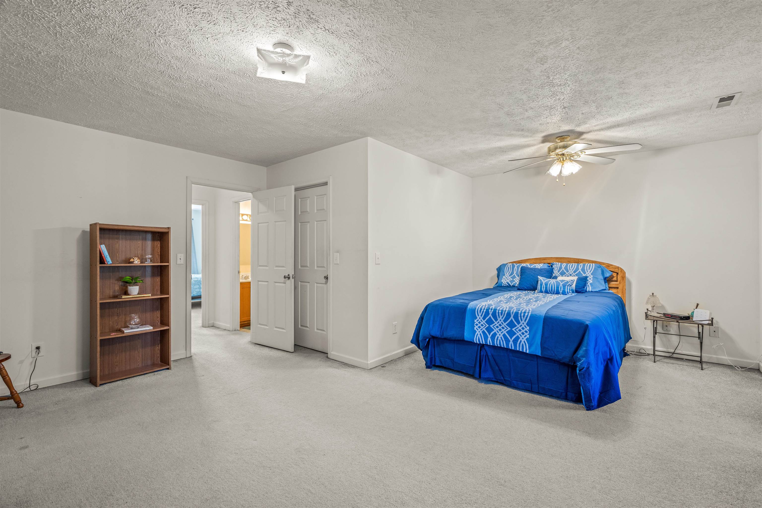 1046 BRIDGE AVE, WAYNESBORO, Virginia 22980, 3 Bedrooms Bedrooms, ,2 BathroomsBathrooms,Residential,1046 BRIDGE AVE,670570 MLS # 670570