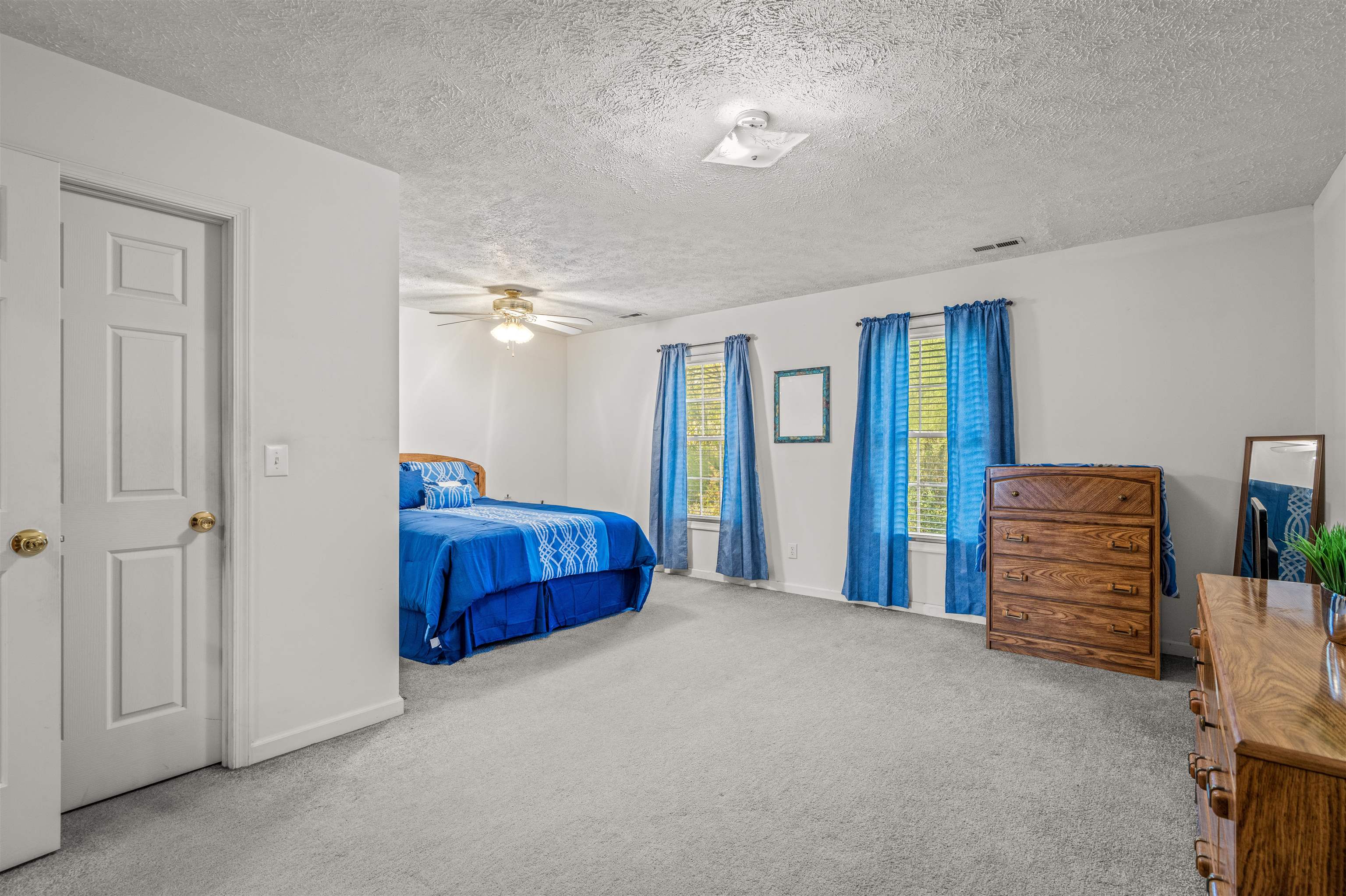 1046 BRIDGE AVE, WAYNESBORO, Virginia 22980, 3 Bedrooms Bedrooms, ,2 BathroomsBathrooms,Residential,1046 BRIDGE AVE,670570 MLS # 670570