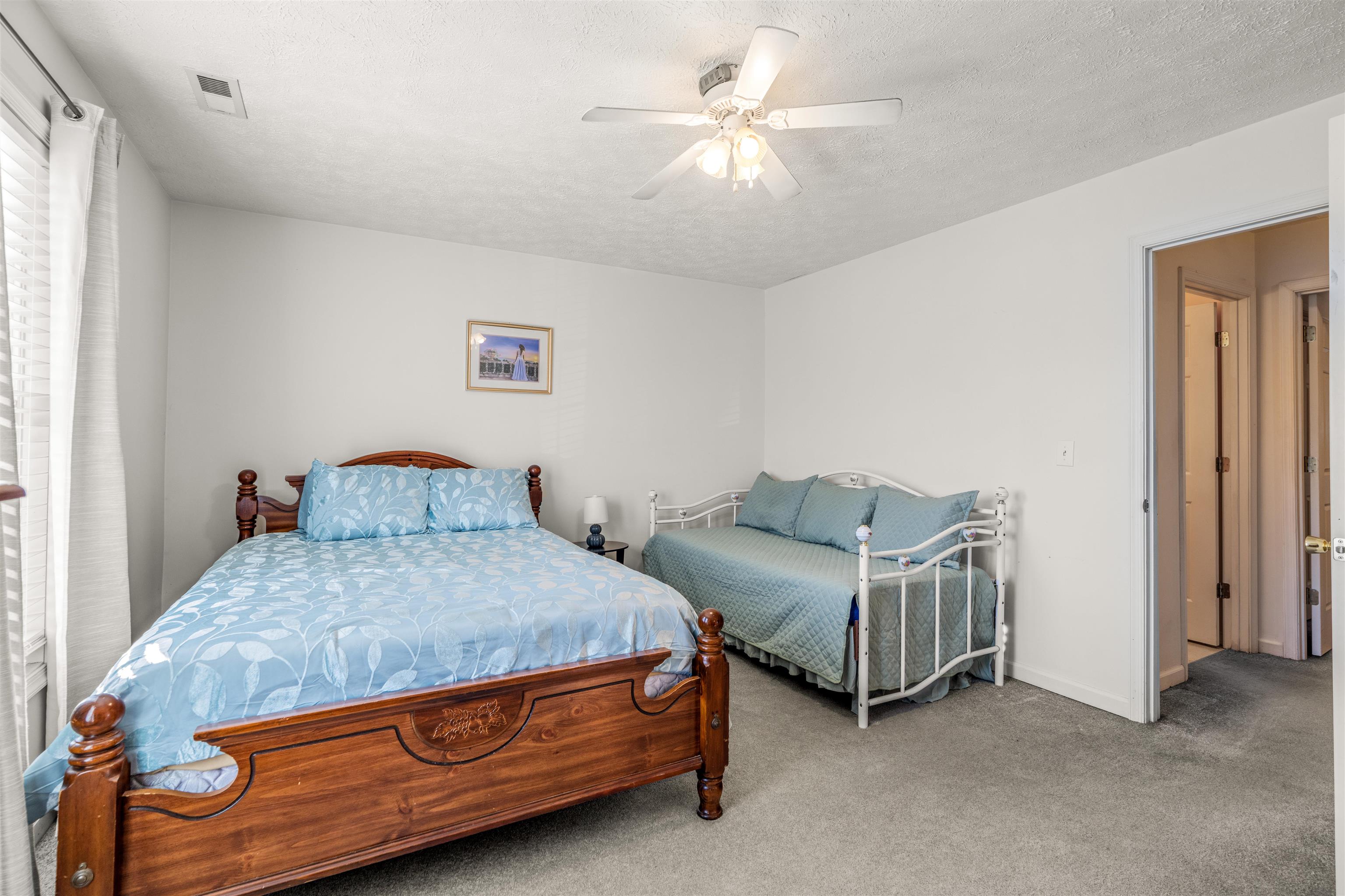 1046 BRIDGE AVE, WAYNESBORO, Virginia 22980, 3 Bedrooms Bedrooms, ,2 BathroomsBathrooms,Residential,1046 BRIDGE AVE,670570 MLS # 670570