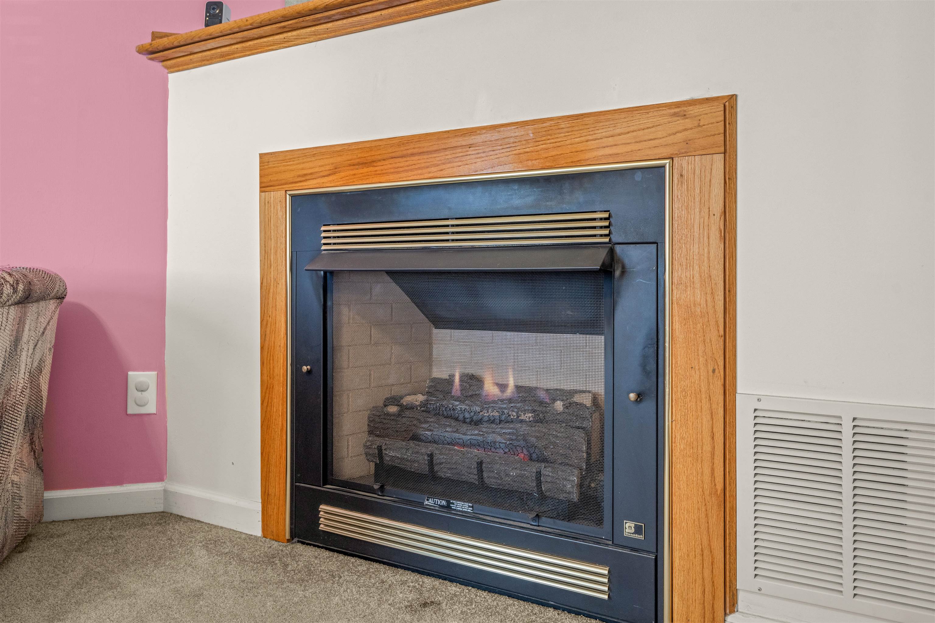 1046 BRIDGE AVE, WAYNESBORO, Virginia 22980, 3 Bedrooms Bedrooms, ,2 BathroomsBathrooms,Residential,1046 BRIDGE AVE,670570 MLS # 670570