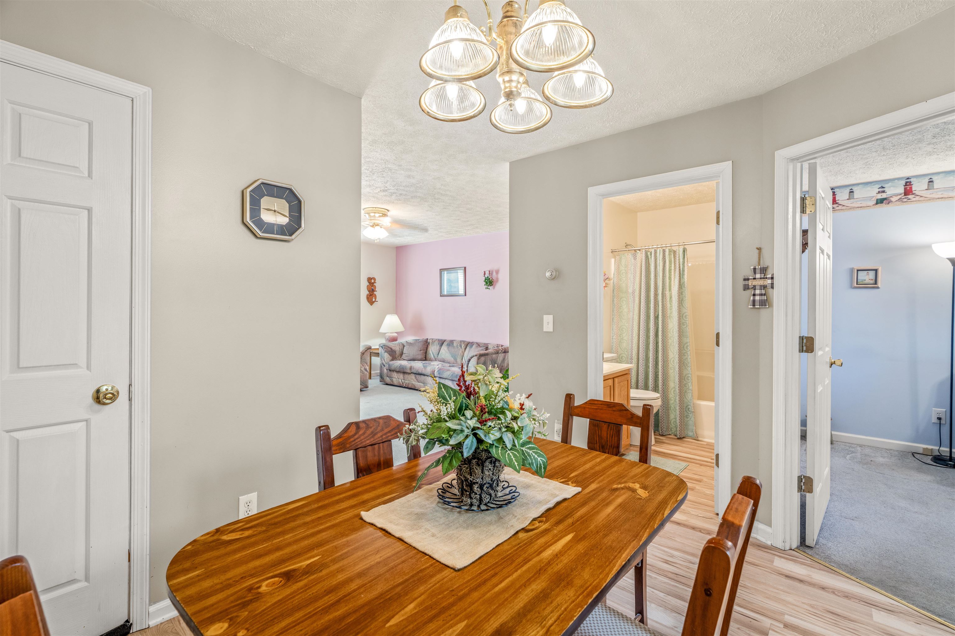 1046 BRIDGE AVE, WAYNESBORO, Virginia 22980, 3 Bedrooms Bedrooms, ,2 BathroomsBathrooms,Residential,1046 BRIDGE AVE,670570 MLS # 670570