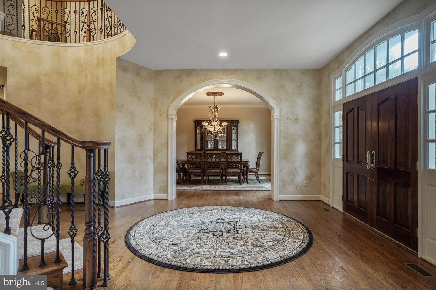 9864 WALKER GLEN CT, GREAT FALLS, Virginia 22066, 7 Bedrooms Bedrooms, ,7 BathroomsBathrooms,Residential,For sale,9864 WALKER GLEN CT,VAFX2260212 MLS # VAFX2260212 9864 WALKER GLEN CT, GREAT FALLS, Virginia 22066, 7 Bedrooms Bedrooms, ,7 BathroomsBathrooms,Residential,For sale,9864 WALKER GLEN CT,VAFX2260212 MLS # VAFX2260212