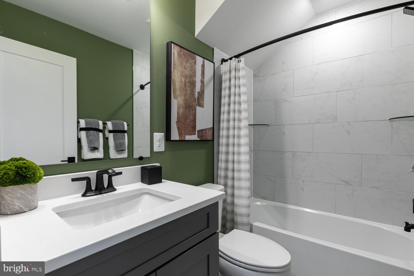 42129 HAZEL GROVE TR, ASHBURN, Virginia 20148, 3 Bedrooms Bedrooms, ,3 BathroomsBathrooms,Residential,For sale,42129 HAZEL GROVE TR,VALO2105636 MLS # VALO2105636 42129 HAZEL GROVE TR, ASHBURN, Virginia 20148, 3 Bedrooms Bedrooms, ,3 BathroomsBathrooms,Residential,For sale,42129 HAZEL GROVE TR,VALO2105636 MLS # VALO2105636