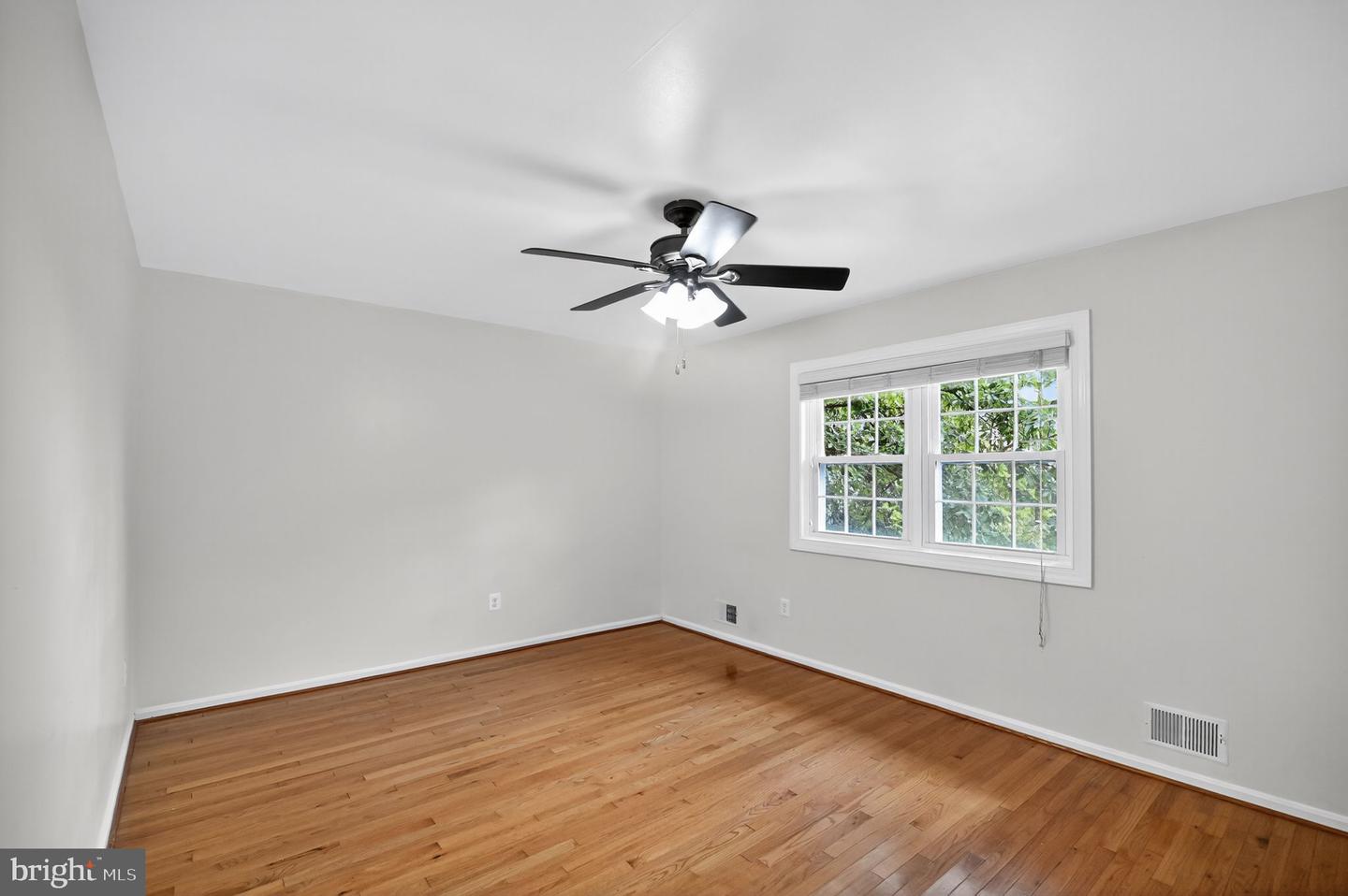 5084 FAIRVIEW LN, BROAD RUN, Virginia 20137, 4 Bedrooms Bedrooms, 7 Rooms Rooms,3 BathroomsBathrooms,Residential,For sale,5084 FAIRVIEW LN,VAFQ2018478 MLS # VAFQ2018478 5084 FAIRVIEW LN, BROAD RUN, Virginia 20137, 4 Bedrooms Bedrooms, 7 Rooms Rooms,3 BathroomsBathrooms,Residential,For sale,5084 FAIRVIEW LN,VAFQ2018478 MLS # VAFQ2018478