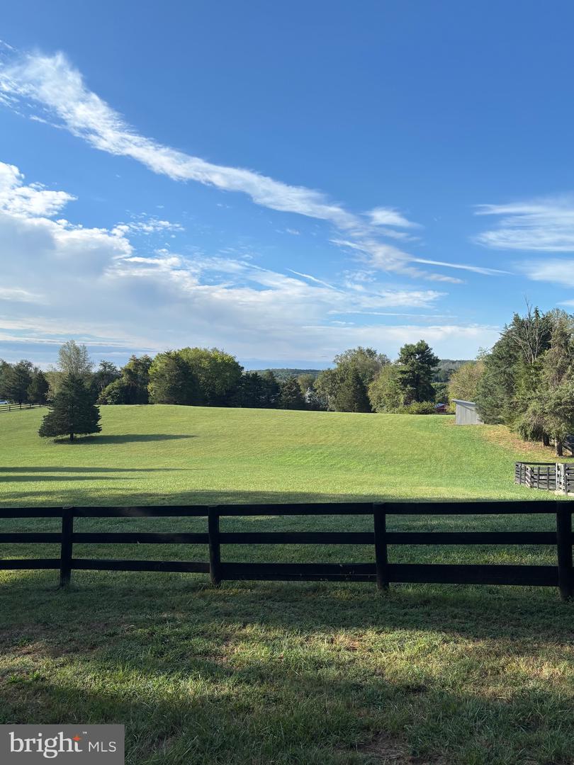 5084 FAIRVIEW LN, BROAD RUN, Virginia 20137, 4 Bedrooms Bedrooms, 7 Rooms Rooms,3 BathroomsBathrooms,Residential,For sale,5084 FAIRVIEW LN,VAFQ2018478 MLS # VAFQ2018478 5084 FAIRVIEW LN, BROAD RUN, Virginia 20137, 4 Bedrooms Bedrooms, 7 Rooms Rooms,3 BathroomsBathrooms,Residential,For sale,5084 FAIRVIEW LN,VAFQ2018478 MLS # VAFQ2018478