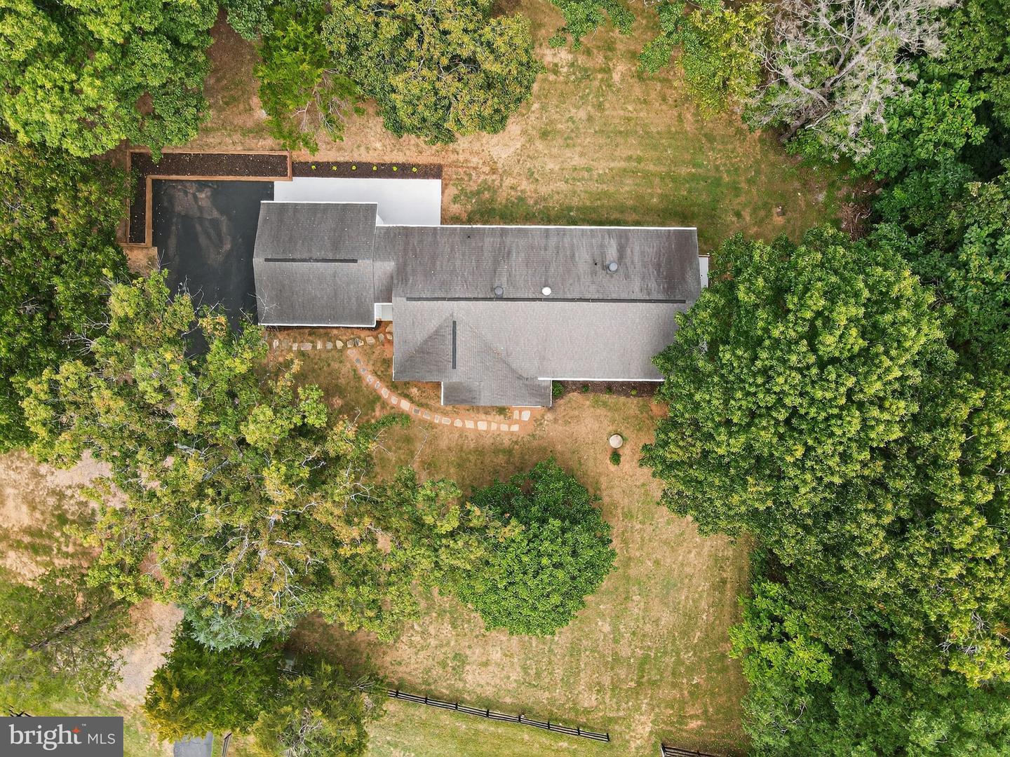 5084 FAIRVIEW LN, BROAD RUN, Virginia 20137, 4 Bedrooms Bedrooms, 7 Rooms Rooms,3 BathroomsBathrooms,Residential,For sale,5084 FAIRVIEW LN,VAFQ2018478 MLS # VAFQ2018478 5084 FAIRVIEW LN, BROAD RUN, Virginia 20137, 4 Bedrooms Bedrooms, 7 Rooms Rooms,3 BathroomsBathrooms,Residential,For sale,5084 FAIRVIEW LN,VAFQ2018478 MLS # VAFQ2018478