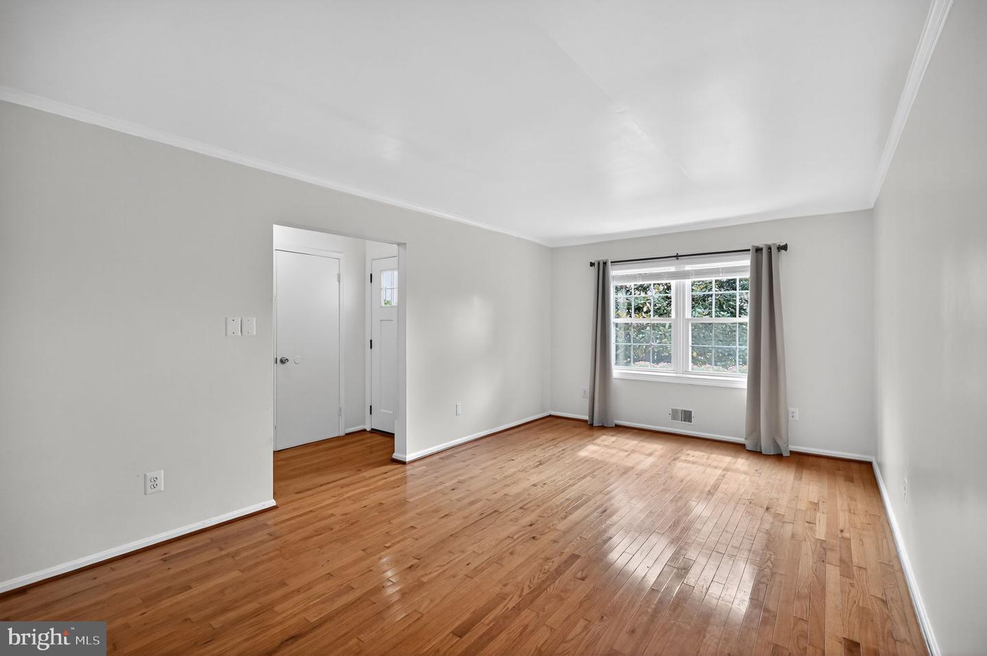 5084 FAIRVIEW LN, BROAD RUN, Virginia 20137, 4 Bedrooms Bedrooms, 7 Rooms Rooms,3 BathroomsBathrooms,Residential,For sale,5084 FAIRVIEW LN,VAFQ2018478 MLS # VAFQ2018478 5084 FAIRVIEW LN, BROAD RUN, Virginia 20137, 4 Bedrooms Bedrooms, 7 Rooms Rooms,3 BathroomsBathrooms,Residential,For sale,5084 FAIRVIEW LN,VAFQ2018478 MLS # VAFQ2018478