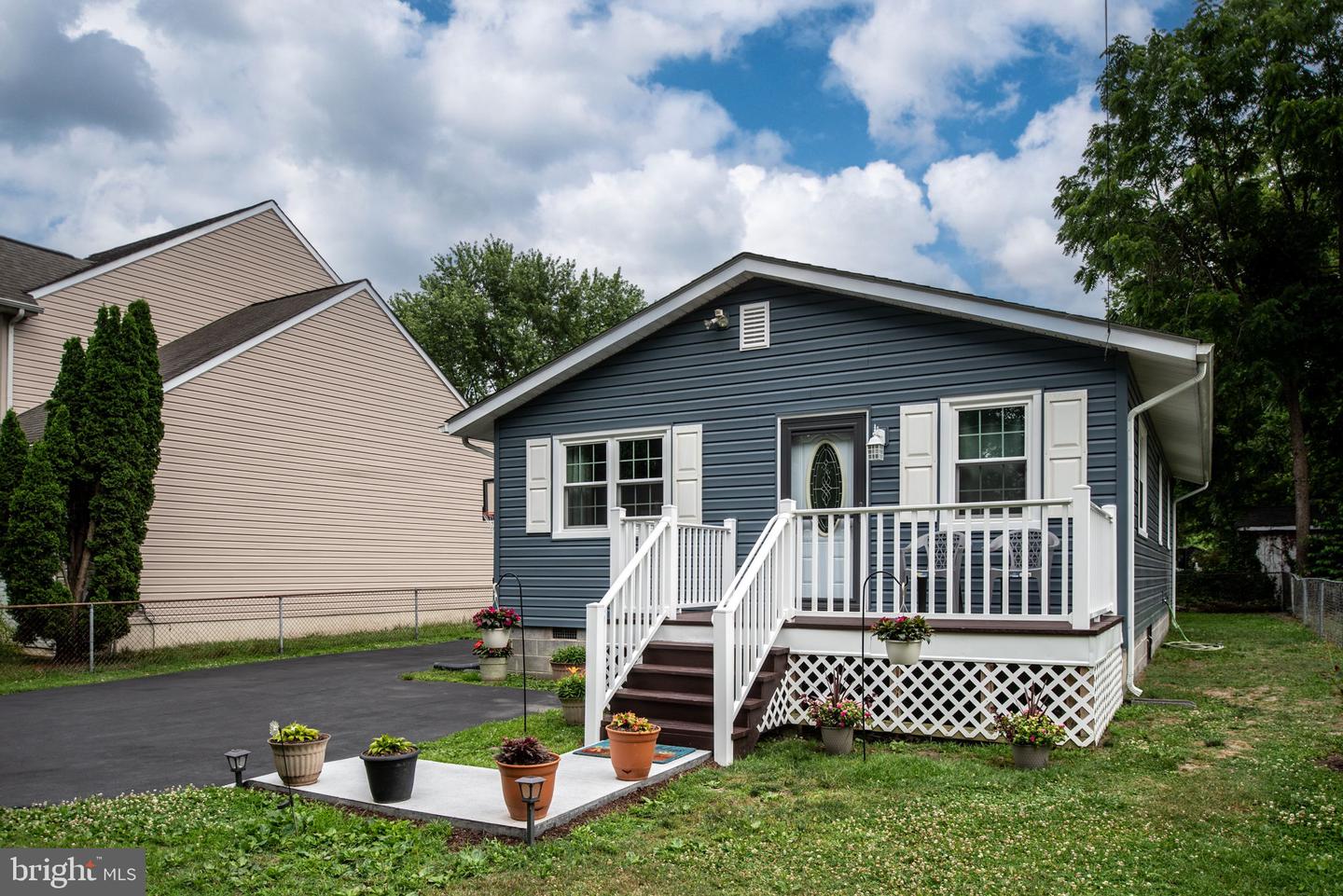 114 5TH ST, COLONIAL BEACH, Virginia 22443, 3 Bedrooms Bedrooms, 5 Rooms Rooms,1 BathroomBathrooms,Residential,For sale,114 5TH ST,VAWE2009820 MLS # VAWE2009820 114 5TH ST, COLONIAL BEACH, Virginia 22443, 3 Bedrooms Bedrooms, 5 Rooms Rooms,1 BathroomBathrooms,Residential,For sale,114 5TH ST,VAWE2009820 MLS # VAWE2009820