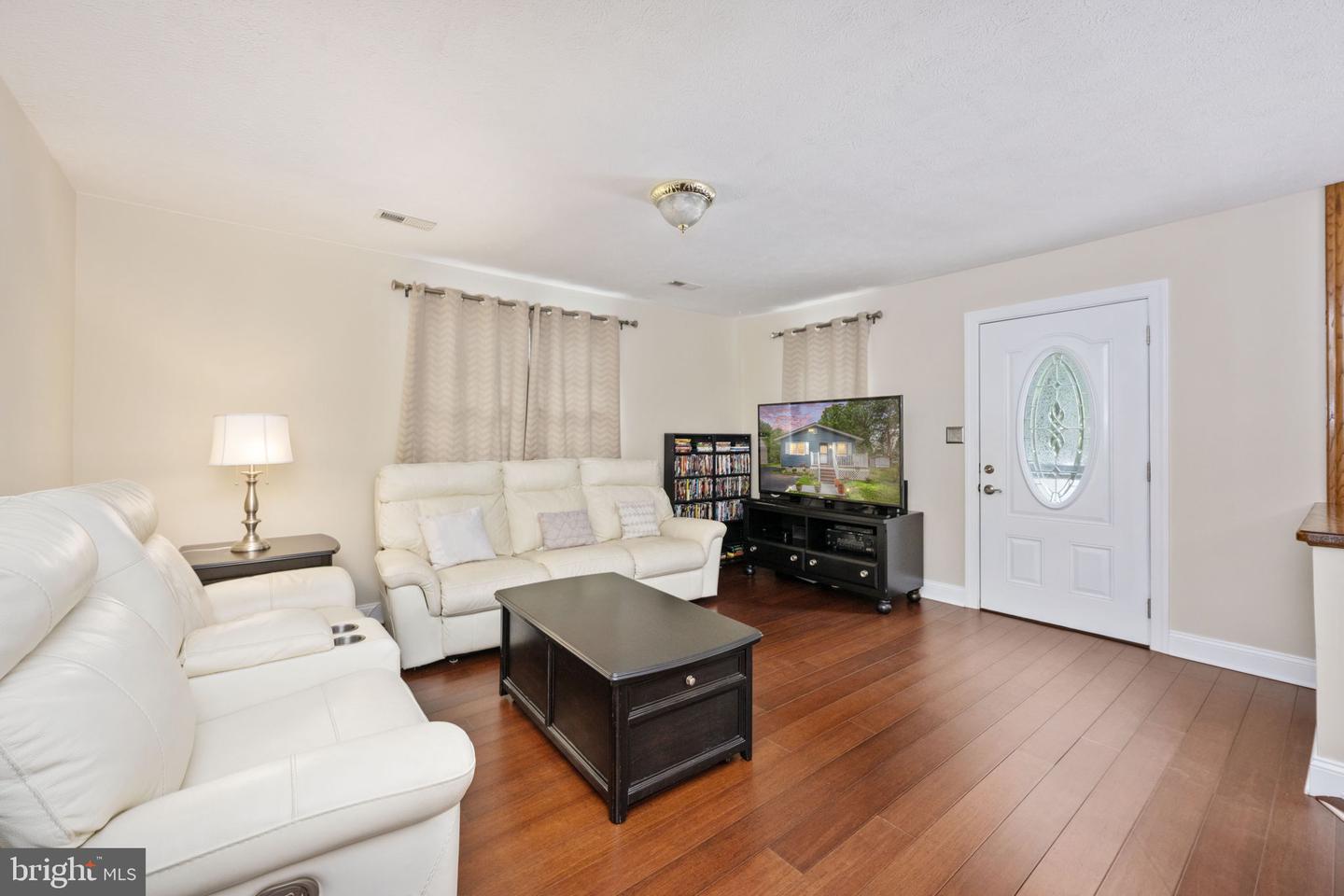 114 5TH ST, COLONIAL BEACH, Virginia 22443, 3 Bedrooms Bedrooms, 5 Rooms Rooms,1 BathroomBathrooms,Residential,For sale,114 5TH ST,VAWE2009820 MLS # VAWE2009820 114 5TH ST, COLONIAL BEACH, Virginia 22443, 3 Bedrooms Bedrooms, 5 Rooms Rooms,1 BathroomBathrooms,Residential,For sale,114 5TH ST,VAWE2009820 MLS # VAWE2009820