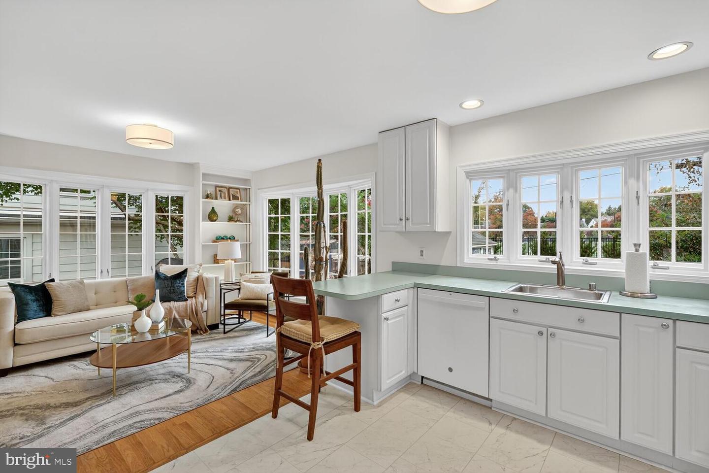 2822 RITTENHOUSE ST NW, WASHINGTON, District Of Columbia 20015, 2 Bedrooms Bedrooms, ,1 BathroomBathrooms,Residential,For sale,2822 RITTENHOUSE ST NW,DCDC2224394 MLS # DCDC2224394