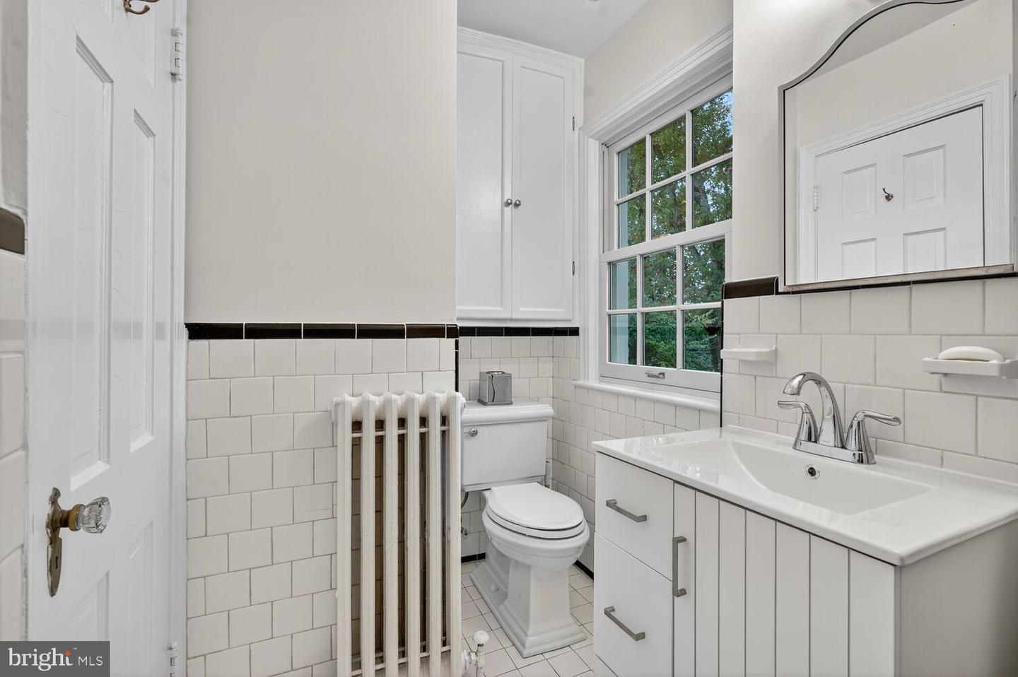 2822 RITTENHOUSE ST NW, WASHINGTON, District Of Columbia 20015, 2 Bedrooms Bedrooms, ,1 BathroomBathrooms,Residential,For sale,2822 RITTENHOUSE ST NW,DCDC2224394 MLS # DCDC2224394