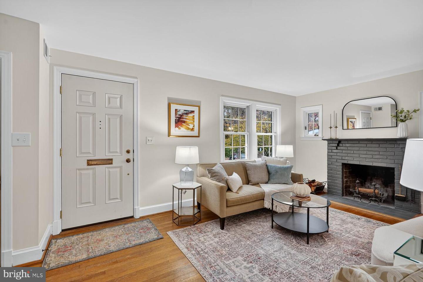 2822 RITTENHOUSE ST NW, WASHINGTON, District Of Columbia 20015, 2 Bedrooms Bedrooms, ,1 BathroomBathrooms,Residential,For sale,2822 RITTENHOUSE ST NW,DCDC2224394 MLS # DCDC2224394