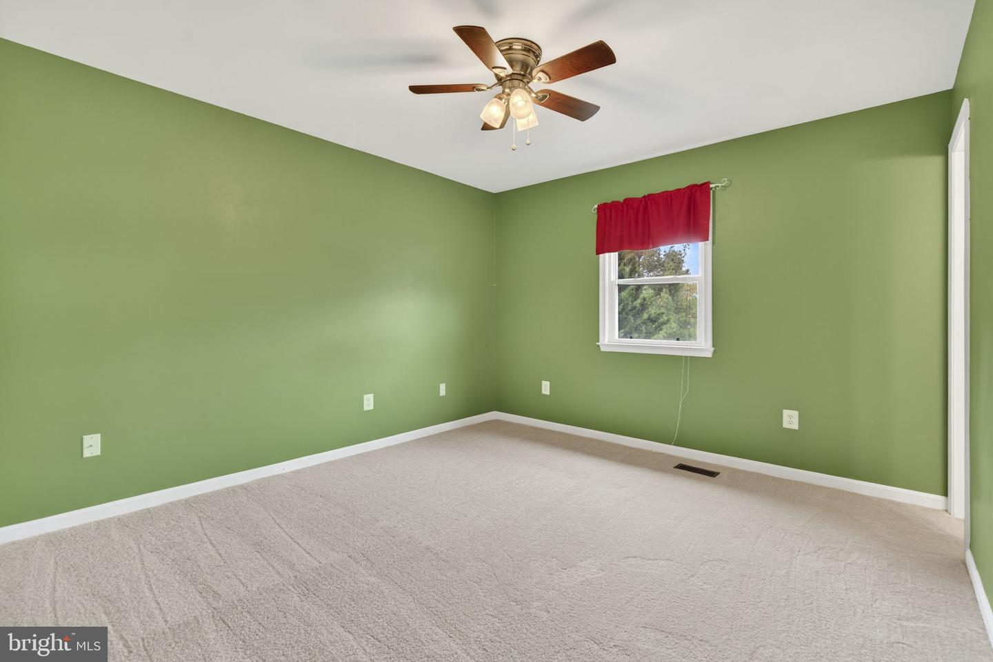 7058 HELM DR, REMINGTON, Virginia 22734, 3 Bedrooms Bedrooms, ,2 BathroomsBathrooms,Residential,For sale,7058 HELM DR,VAFQ2019408 MLS # VAFQ2019408 7058 HELM DR, REMINGTON, Virginia 22734, 3 Bedrooms Bedrooms, ,2 BathroomsBathrooms,Residential,For sale,7058 HELM DR,VAFQ2019408 MLS # VAFQ2019408