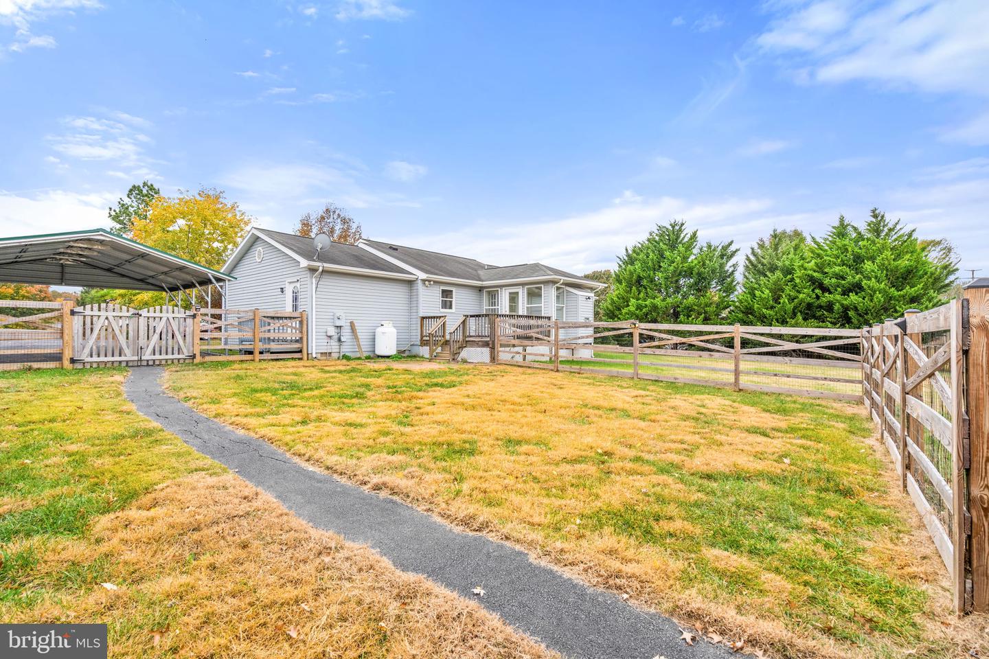 7058 HELM DR, REMINGTON, Virginia 22734, 3 Bedrooms Bedrooms, ,2 BathroomsBathrooms,Residential,For sale,7058 HELM DR,VAFQ2019408 MLS # VAFQ2019408 7058 HELM DR, REMINGTON, Virginia 22734, 3 Bedrooms Bedrooms, ,2 BathroomsBathrooms,Residential,For sale,7058 HELM DR,VAFQ2019408 MLS # VAFQ2019408