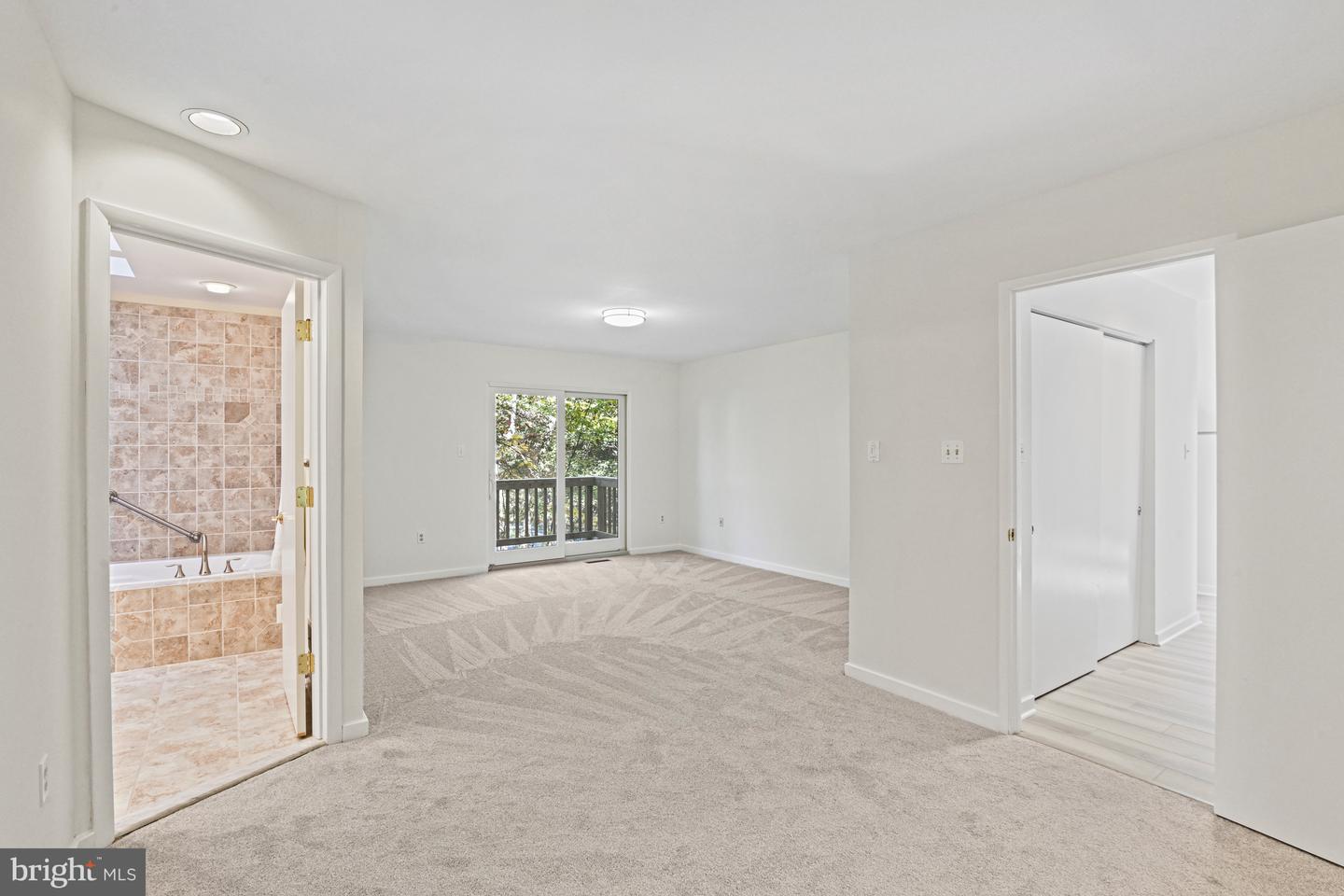 11504 TURNBRIDGE LN, RESTON, Virginia 20194, 4 Bedrooms Bedrooms, ,3 BathroomsBathrooms,Residential,For sale,11504 TURNBRIDGE LN,VAFX2275556 MLS # VAFX2275556