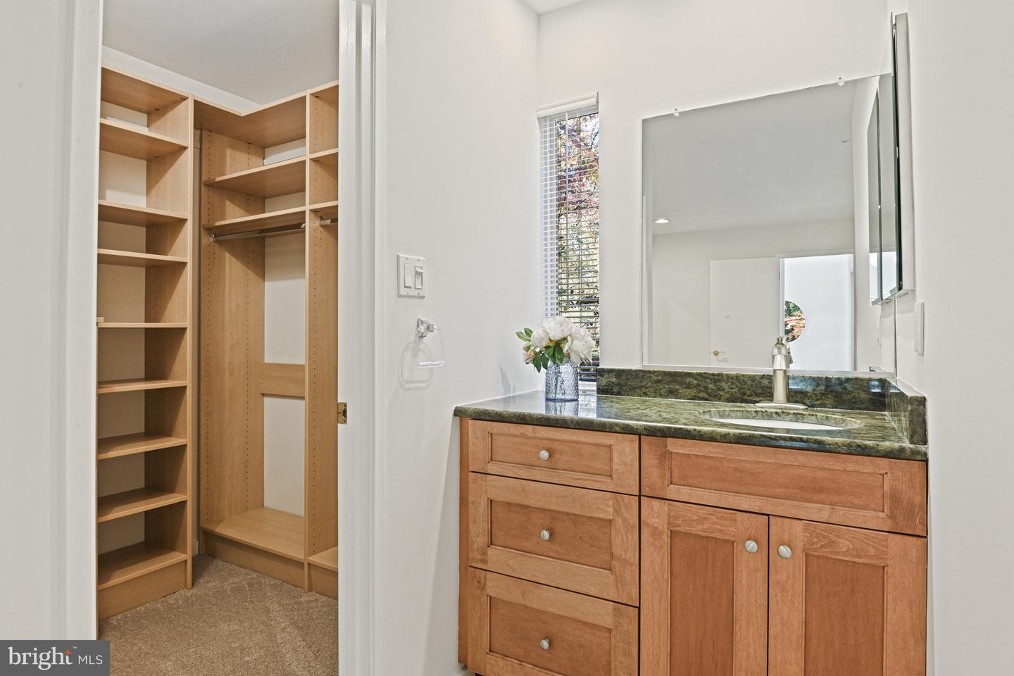 11504 TURNBRIDGE LN, RESTON, Virginia 20194, 4 Bedrooms Bedrooms, ,3 BathroomsBathrooms,Residential,For sale,11504 TURNBRIDGE LN,VAFX2275556 MLS # VAFX2275556