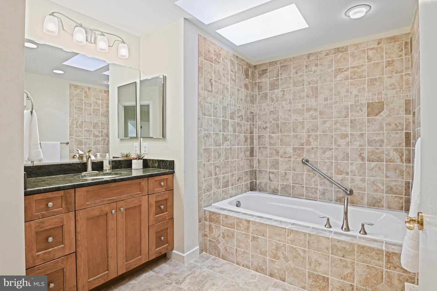 11504 TURNBRIDGE LN, RESTON, Virginia 20194, 4 Bedrooms Bedrooms, ,3 BathroomsBathrooms,Residential,For sale,11504 TURNBRIDGE LN,VAFX2275556 MLS # VAFX2275556