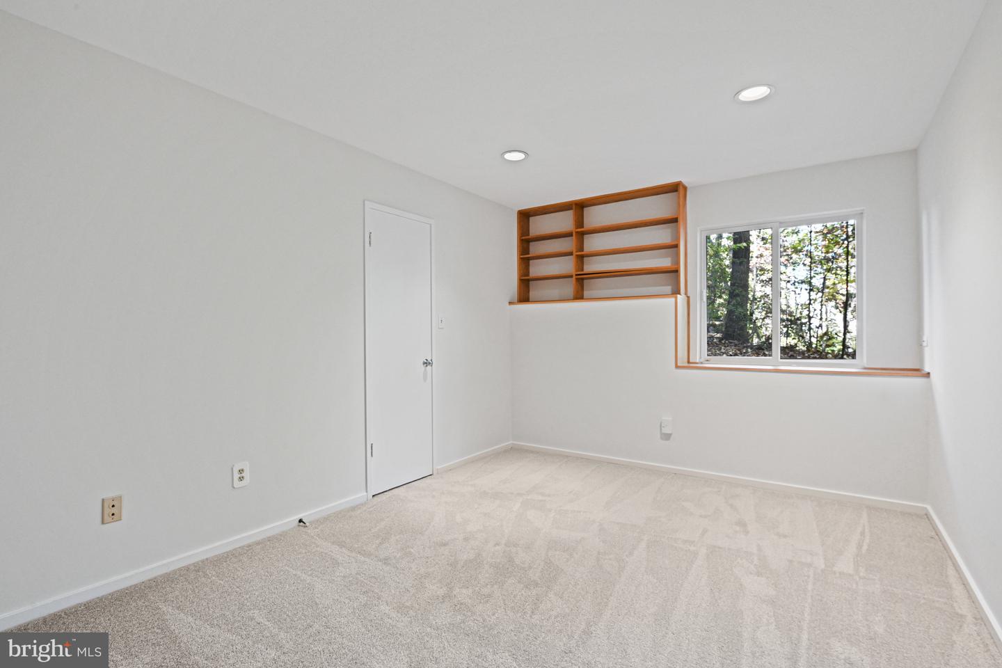 11504 TURNBRIDGE LN, RESTON, Virginia 20194, 4 Bedrooms Bedrooms, ,3 BathroomsBathrooms,Residential,For sale,11504 TURNBRIDGE LN,VAFX2275556 MLS # VAFX2275556